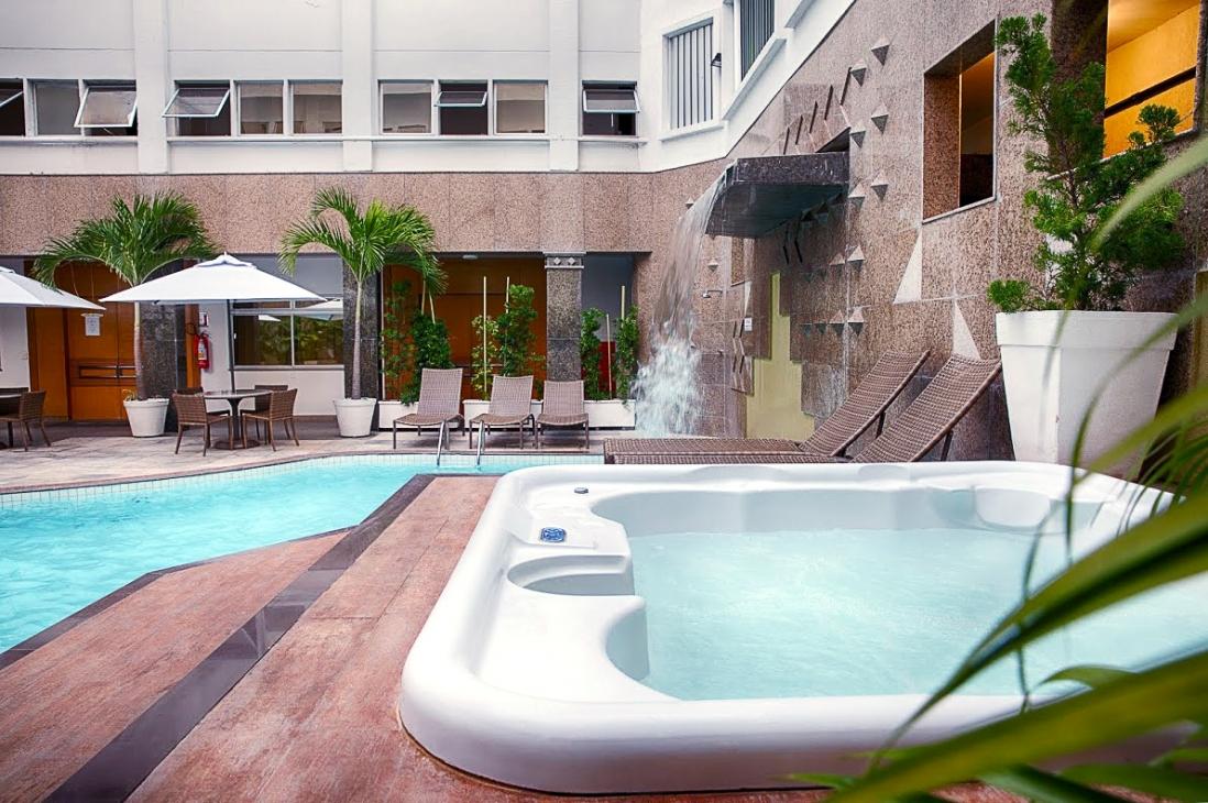 Vista Piscina Hotel Beira Mar