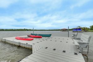 Alquiler Vacacional - Dock & Game Room: Alvarado Lake Getaway!