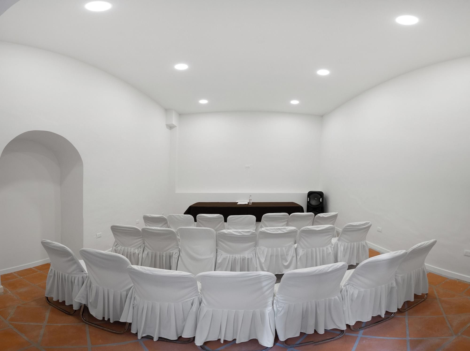 Sala de Reuniones Casa Haus Hotel Puebla Centro Histórico