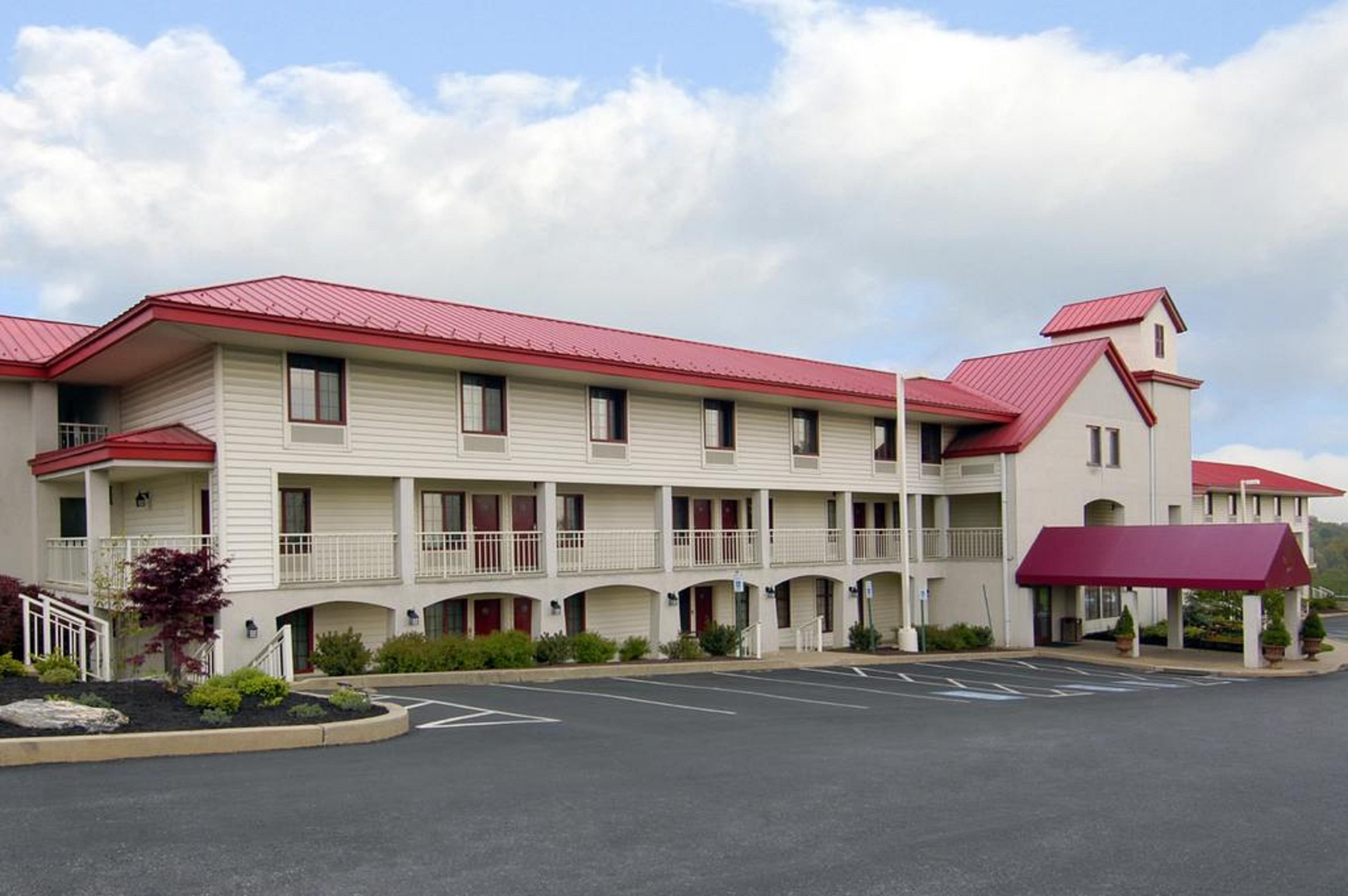 Vista Exterior Red Roof Inn Lancaster