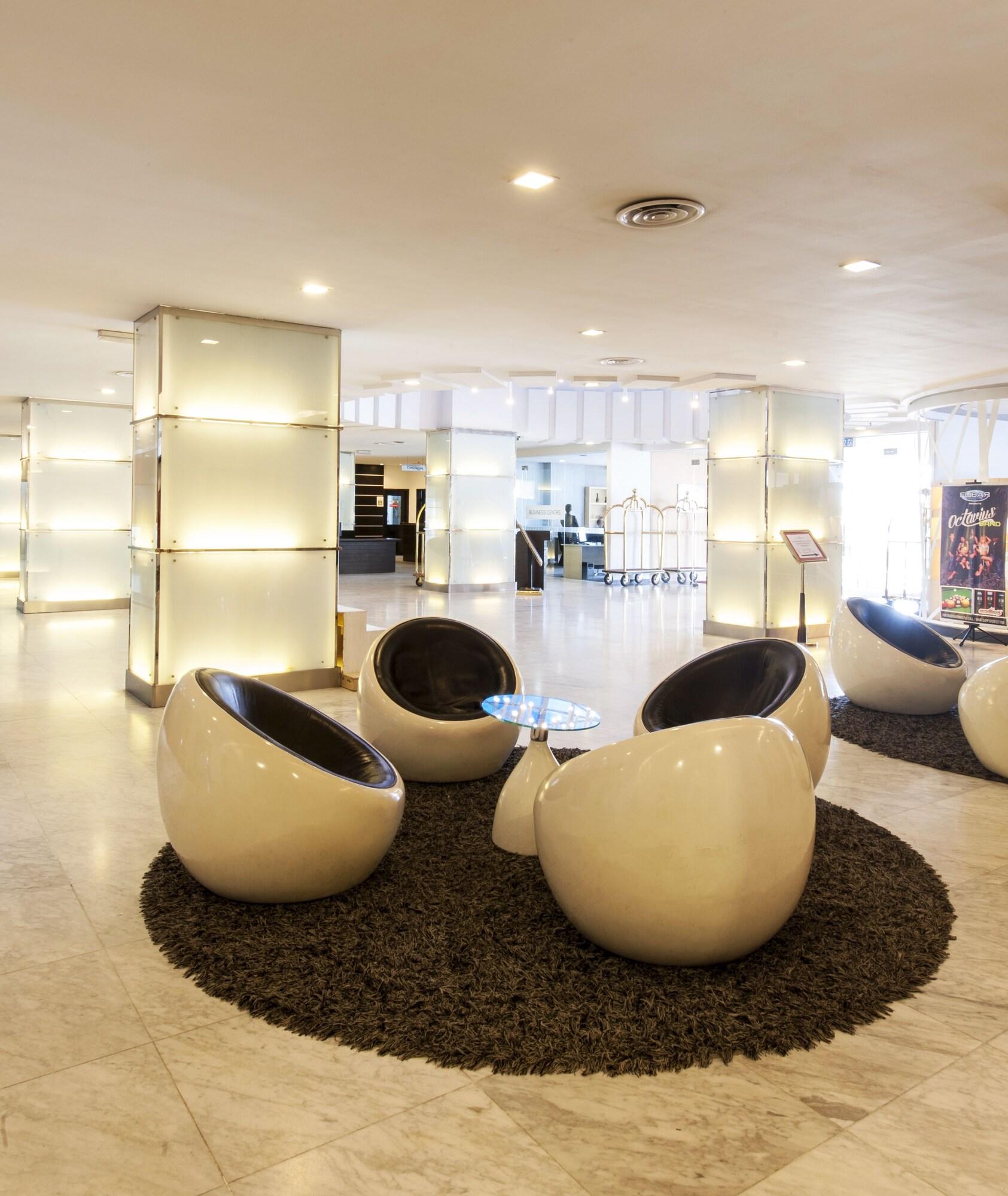 Vista Lobby Borneo Royale Hotel