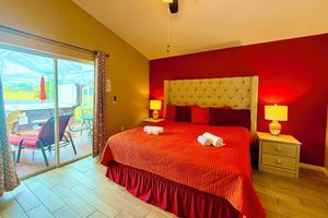 Arriendo temporal - Near Disney  - 2 Master King, Pool, Hot Tub, Games, Deck Overlooking Lake!
