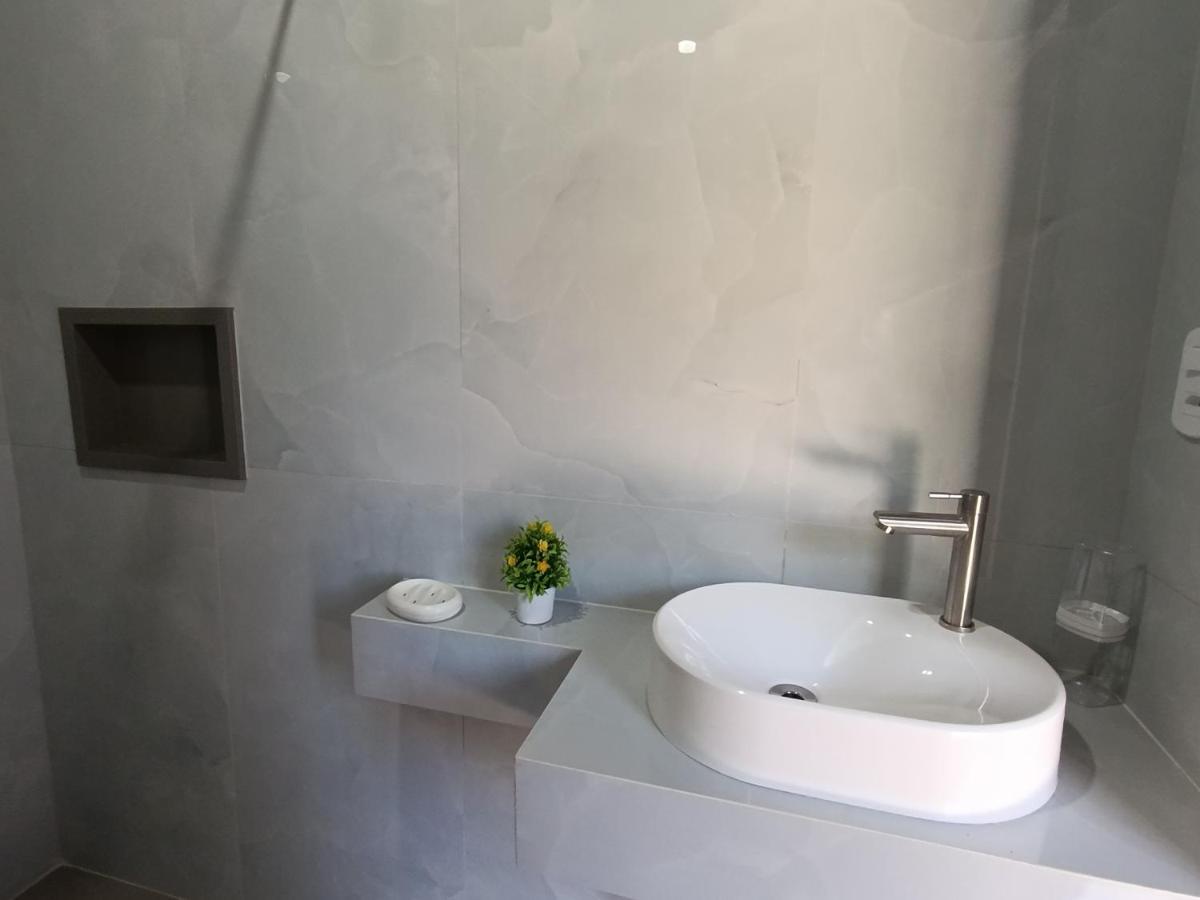 Baño Flats Tartaruga Búzios