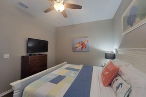 Alquiler Vacacional - Spacious condo sleeps 6, has 2 pools, a playground and is close to the beach.