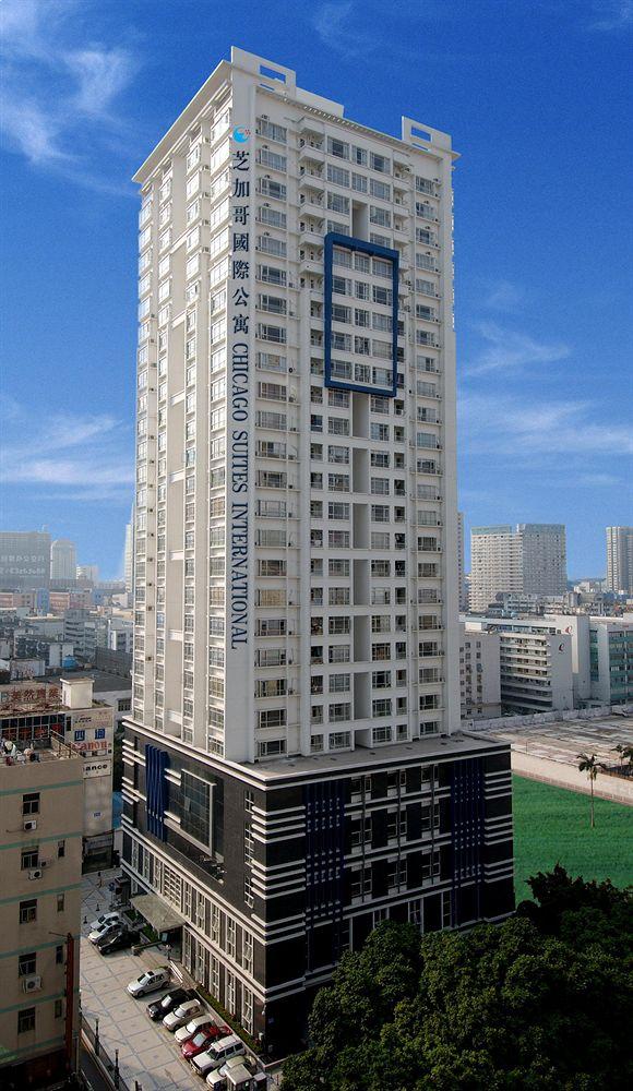 Varios Chicago Suites International Hotel