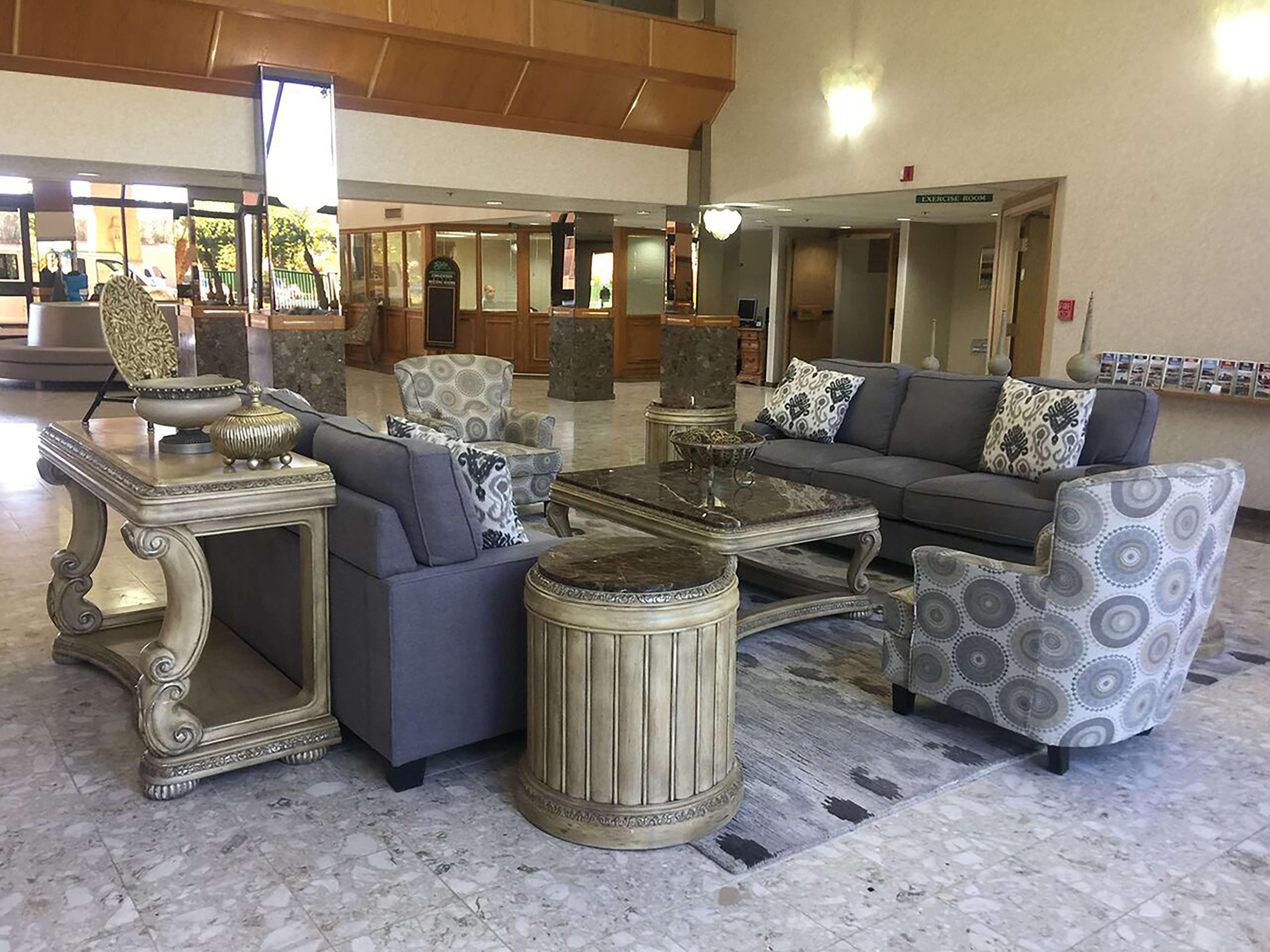 Vista Lobby Shilo Inn Hotel & Suites - Yuma