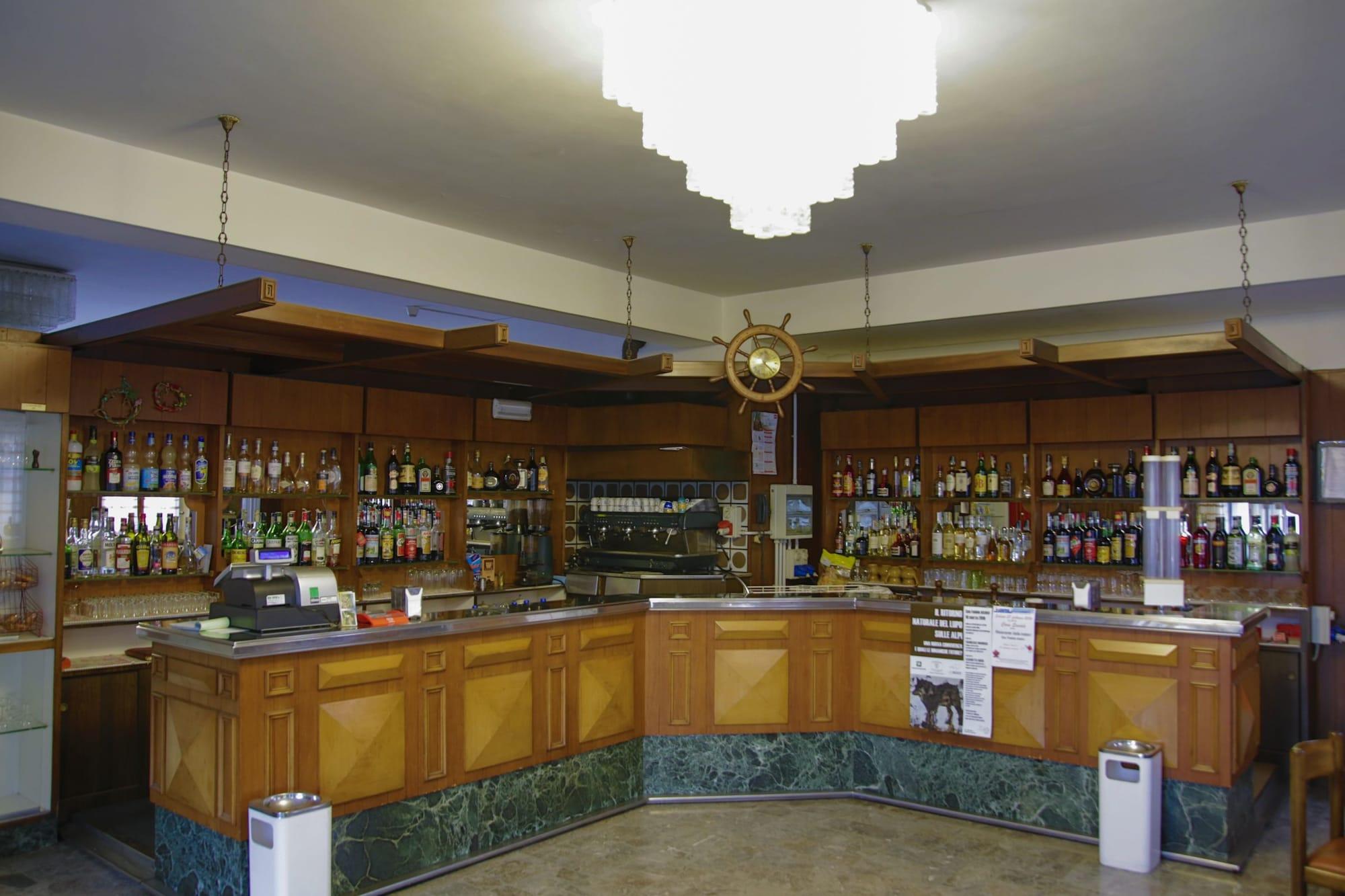 Bar/Salón Hotel Valle Intelvi