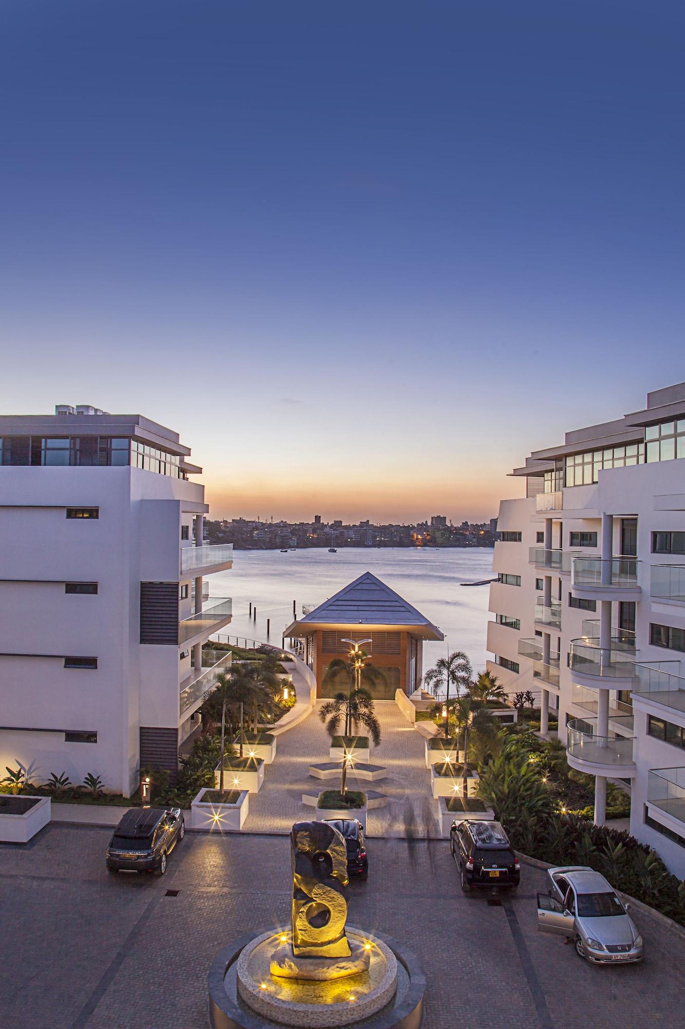 Vista Exterior Hotel English Point Marina & Spa