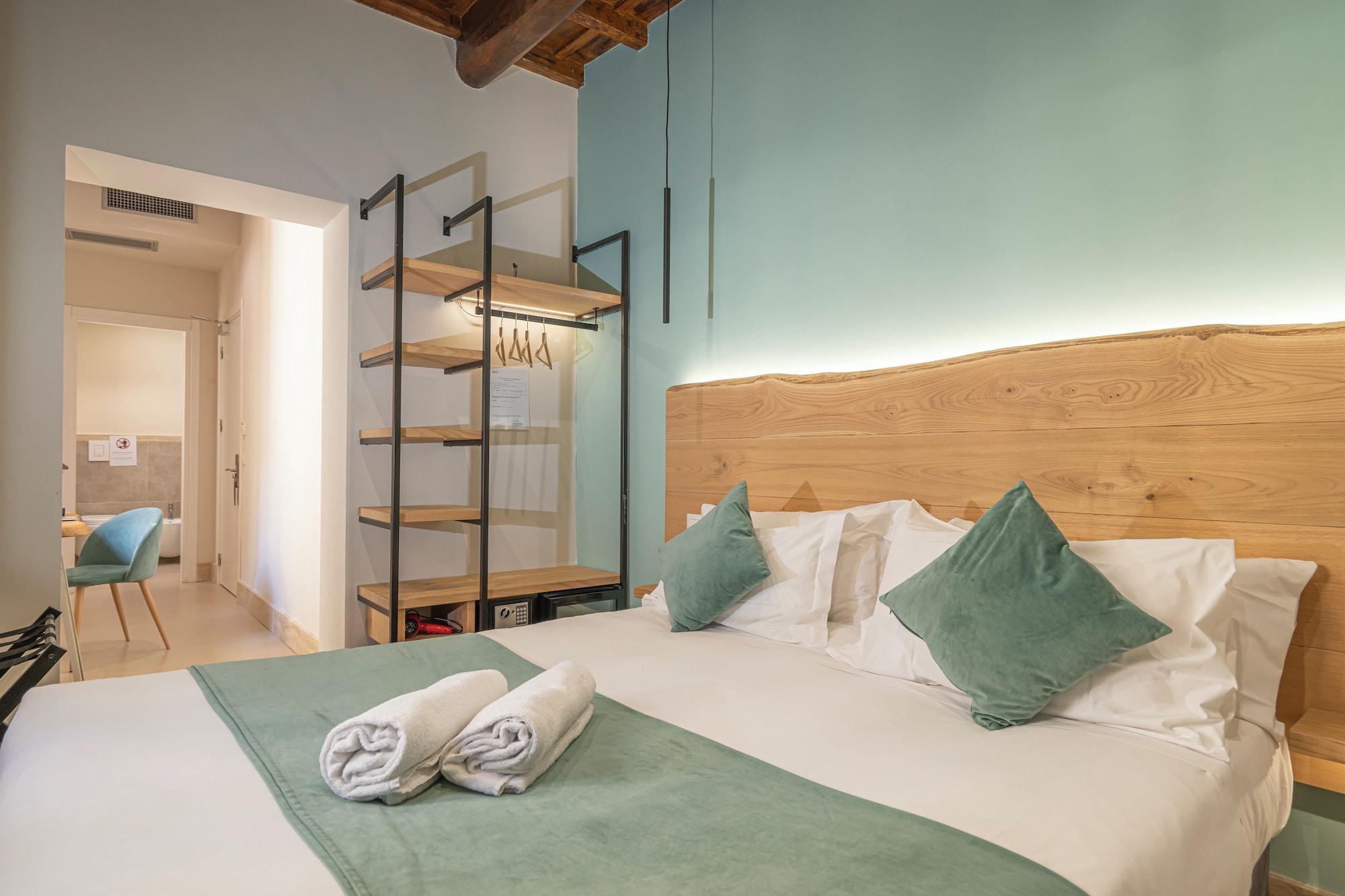 Varios Campo de' Fiori 34