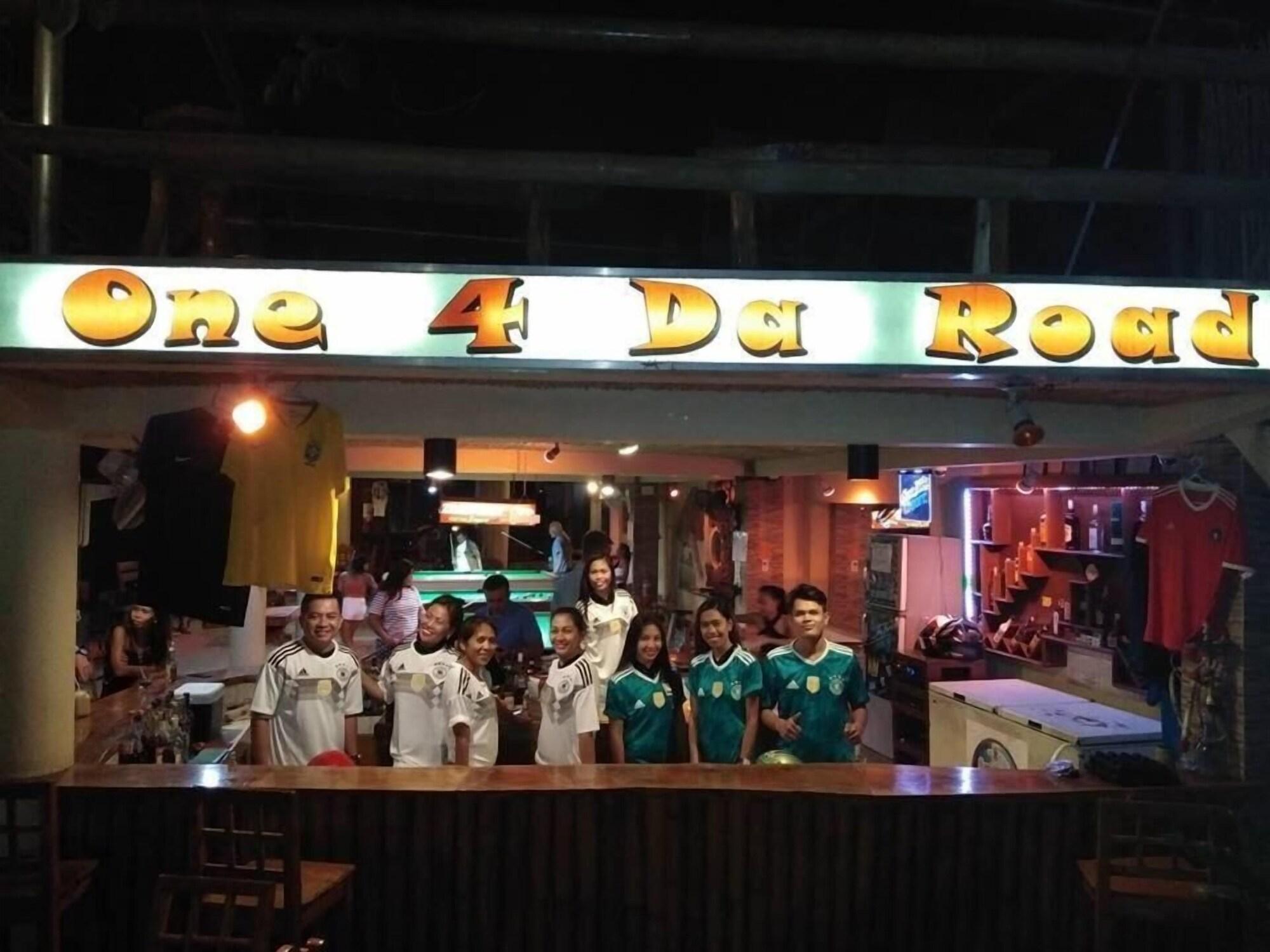 Restaurant John Verhel Homes and Island Tours