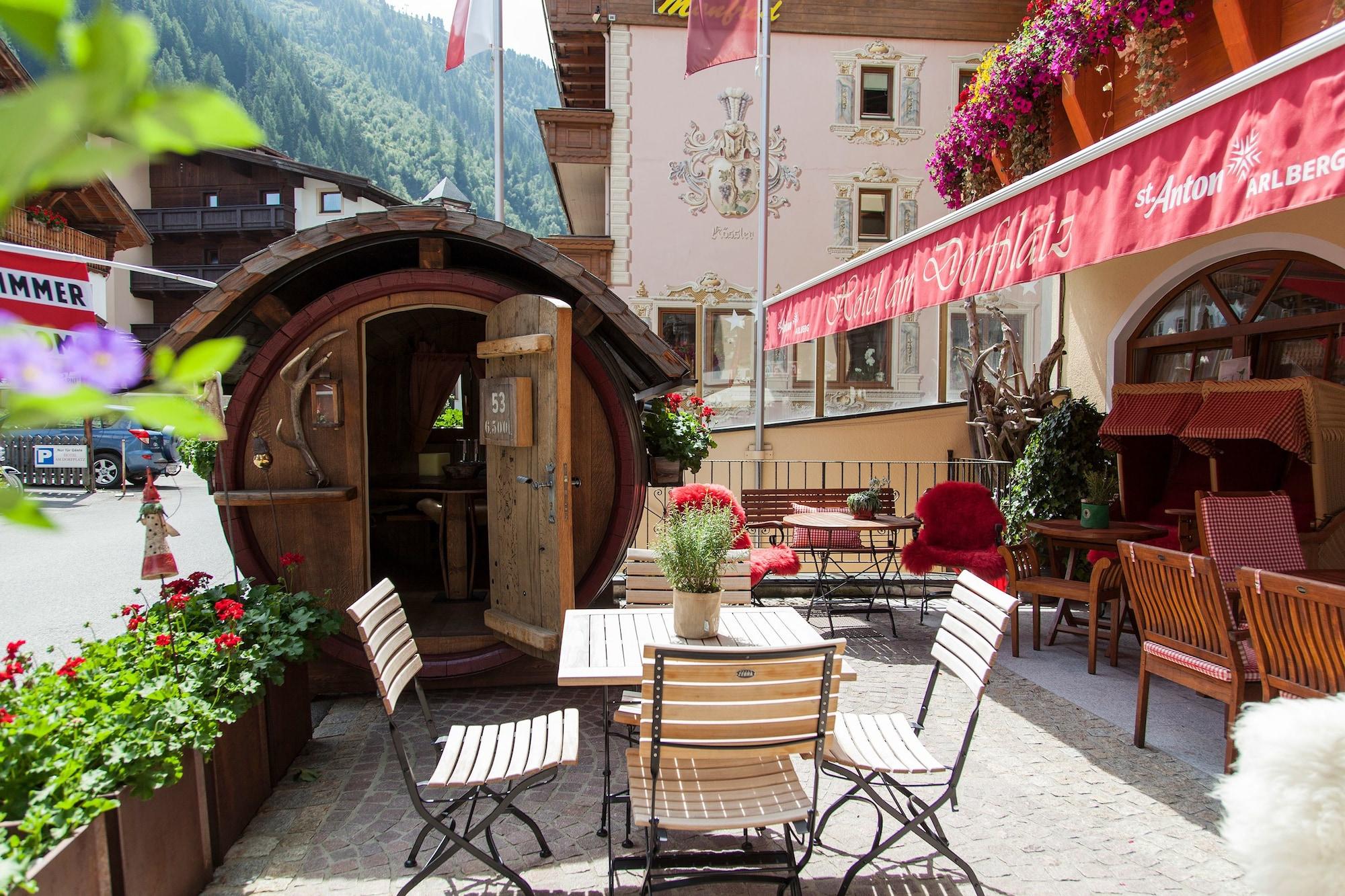 Vista Exterior Am Dorfplatz Suites - Adults Only