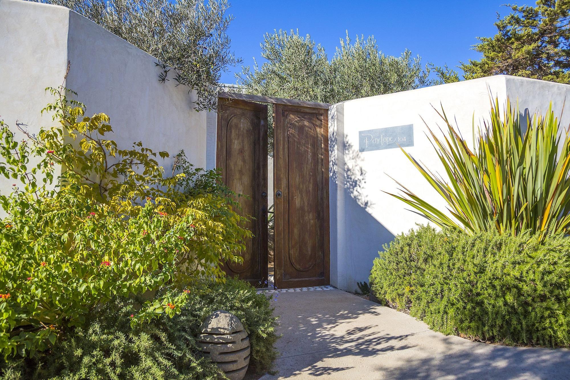 Vista Exterior Hotel Cala Di Greco