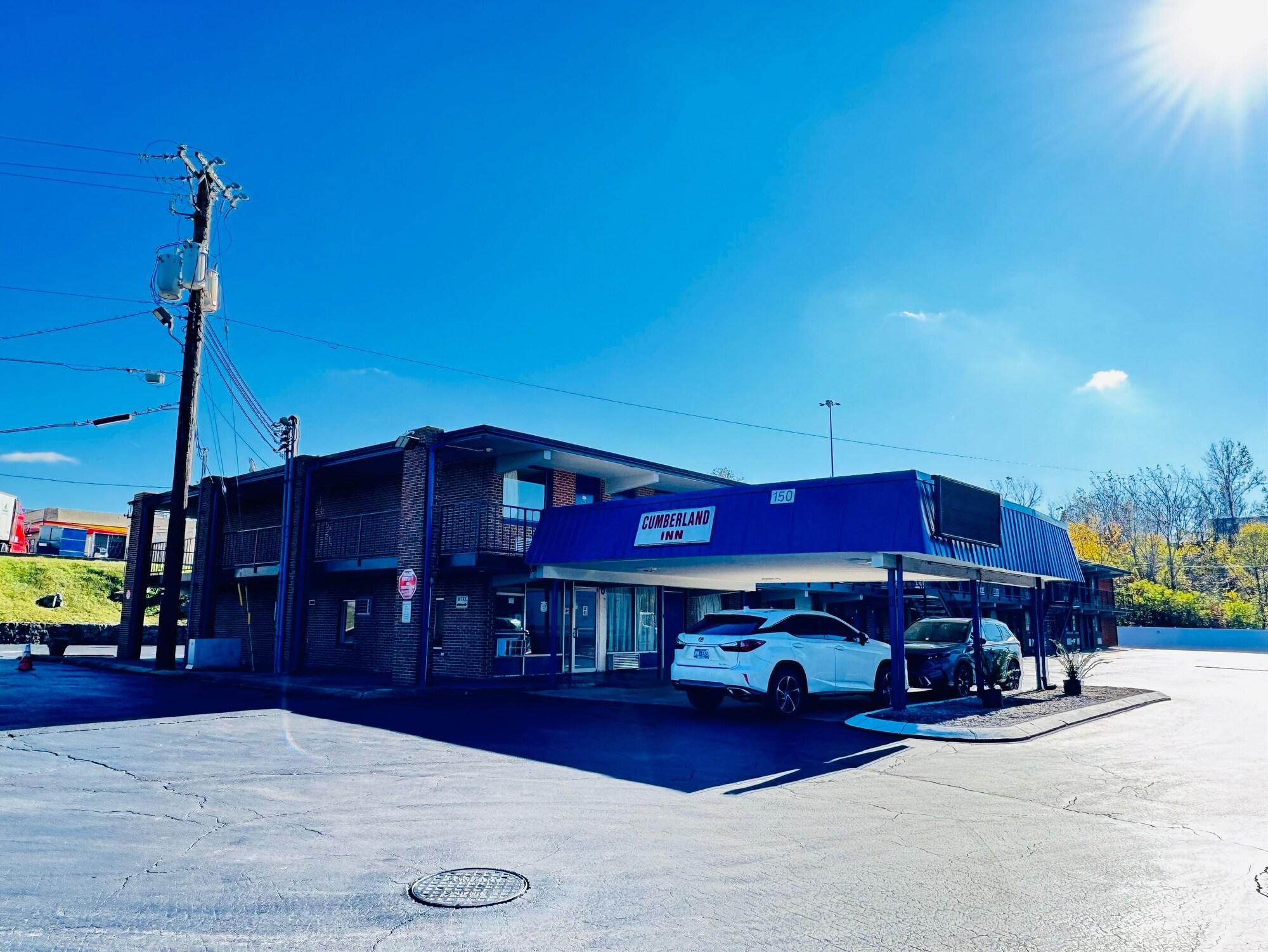 Varios Cumberland Inn near downtown