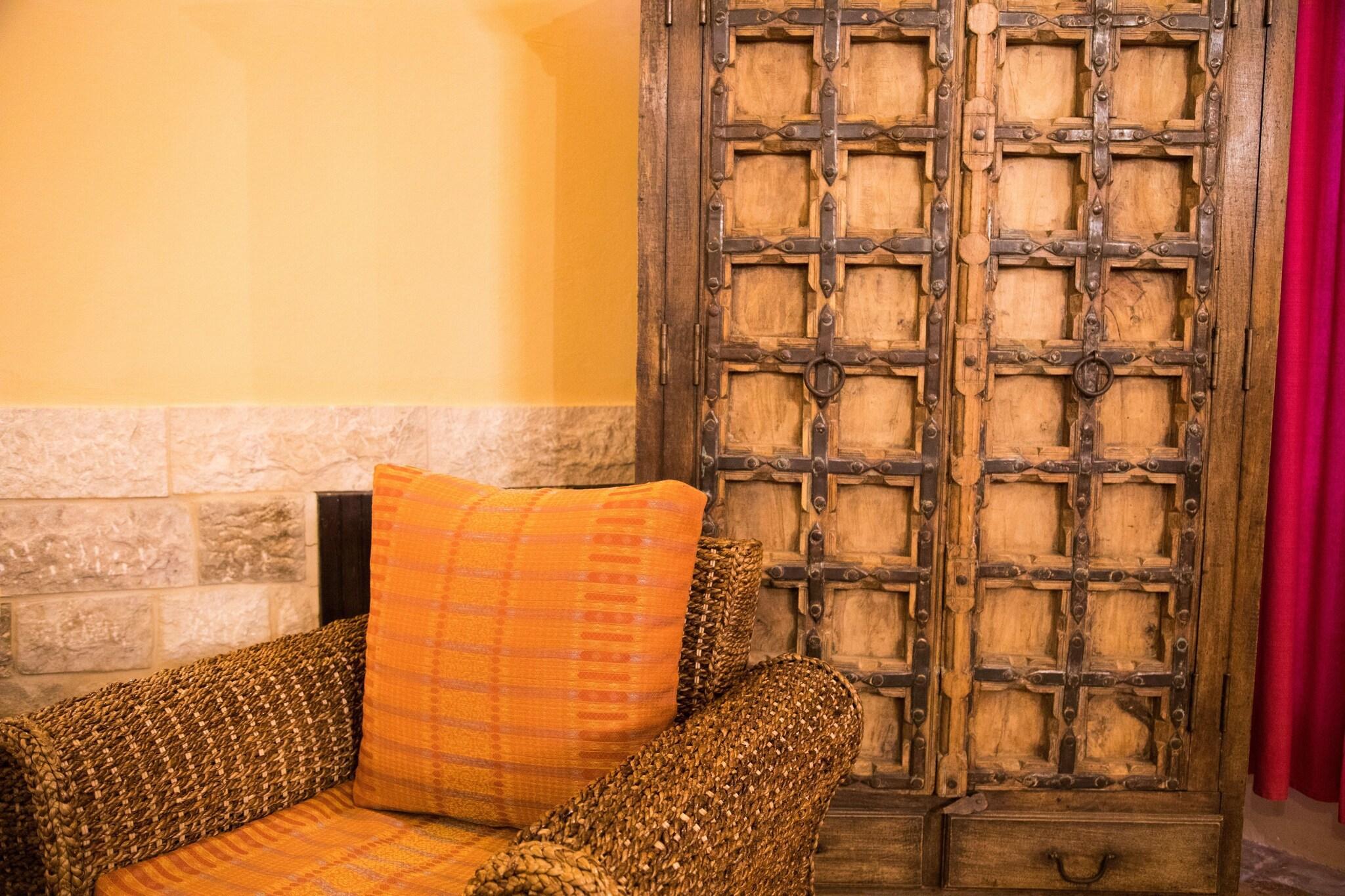 Vista Lobby Old Village Resort