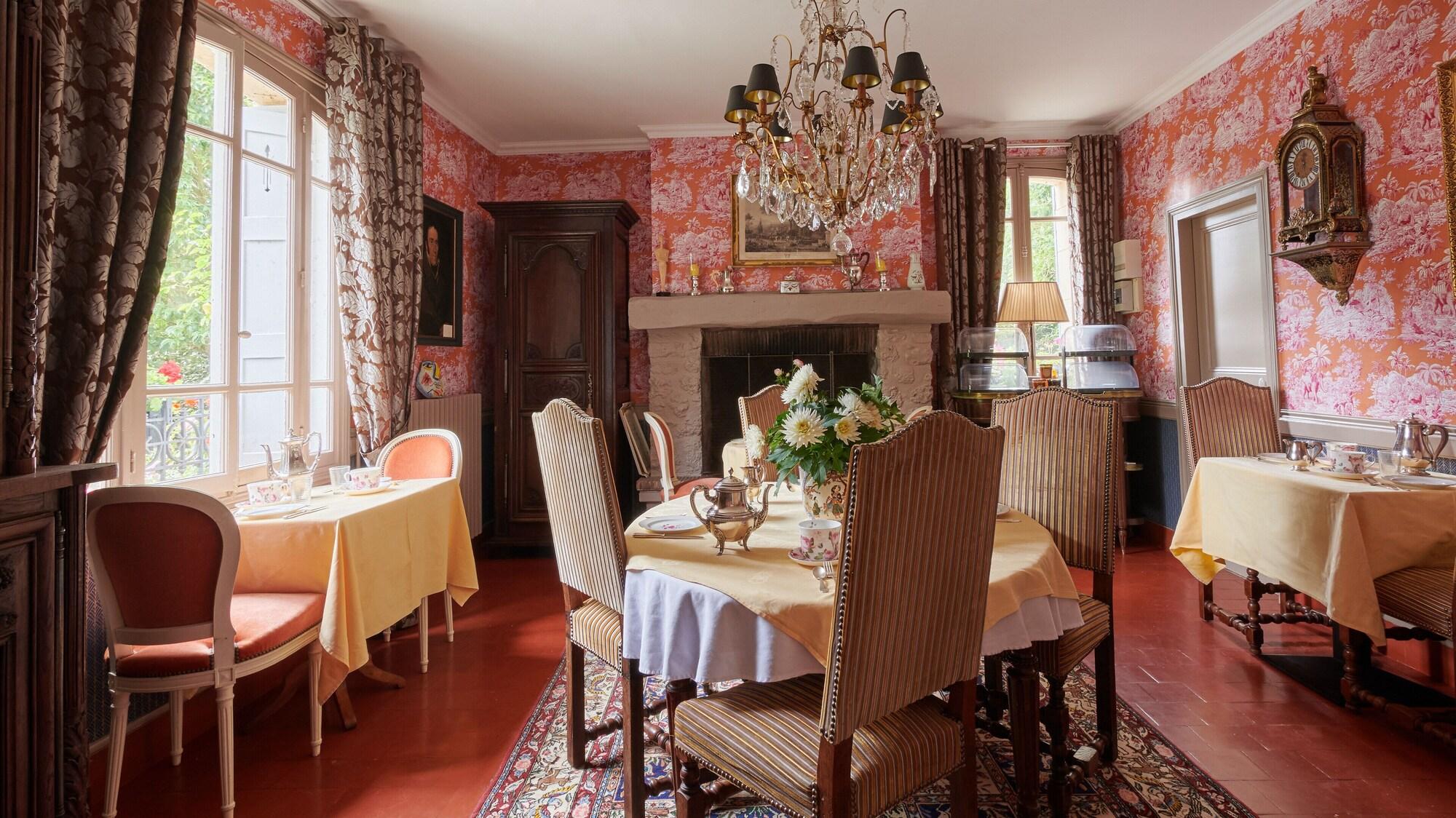 Comodidades del Alojamiento Manoir des Lions de Tourgéville