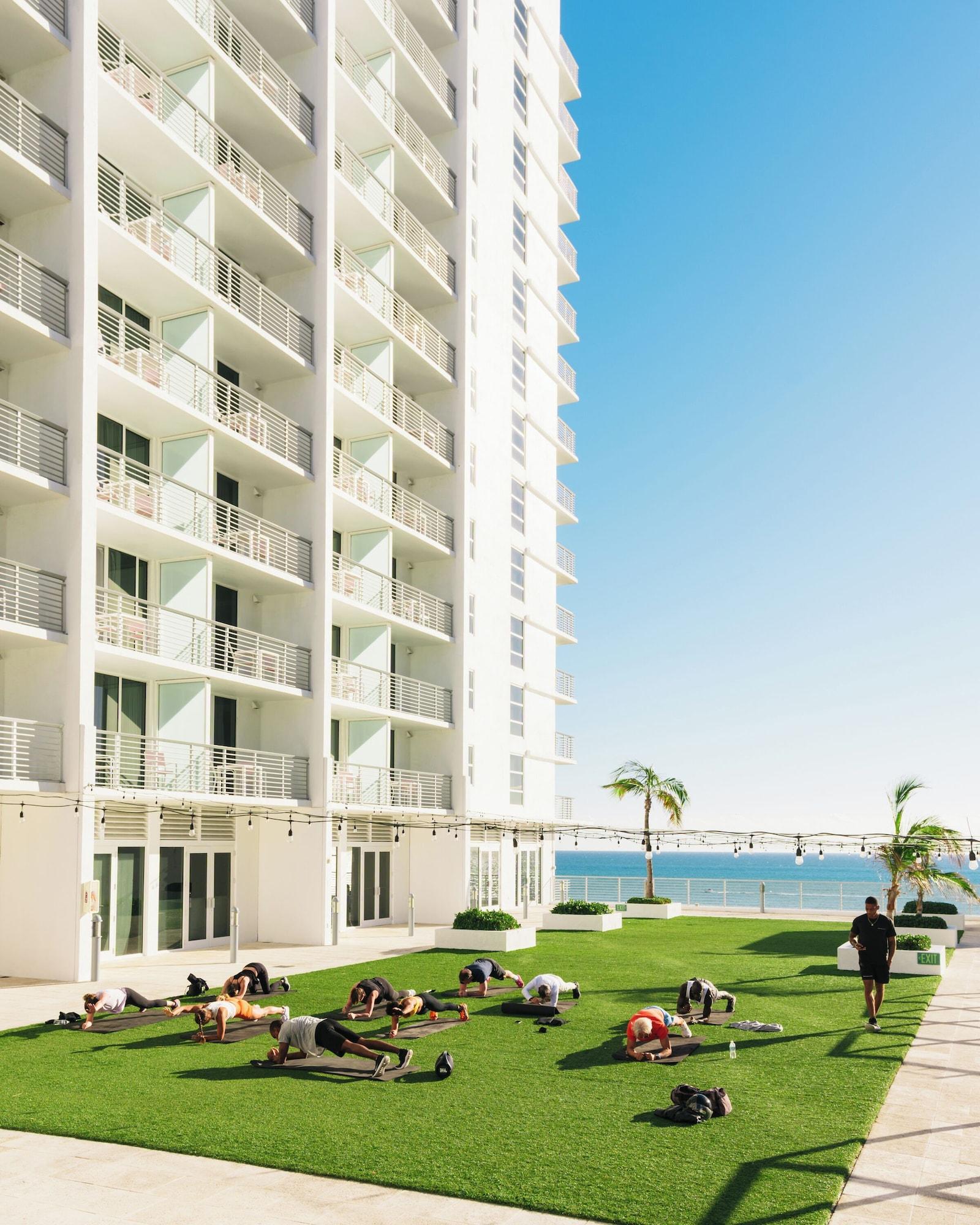 Gimnasio Grand Beach Hotel