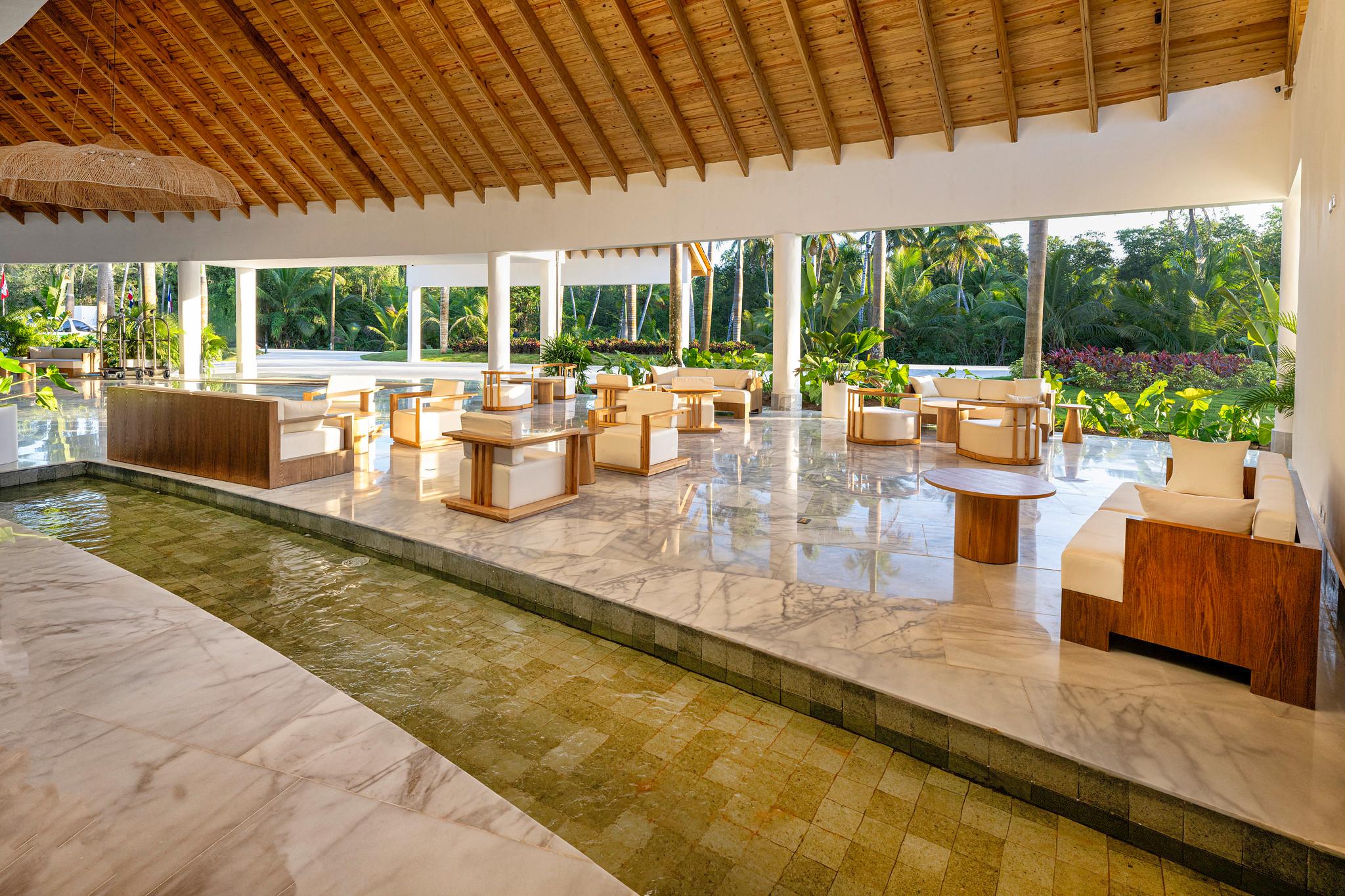 Vista Lobby Viva Miches By Wyndham