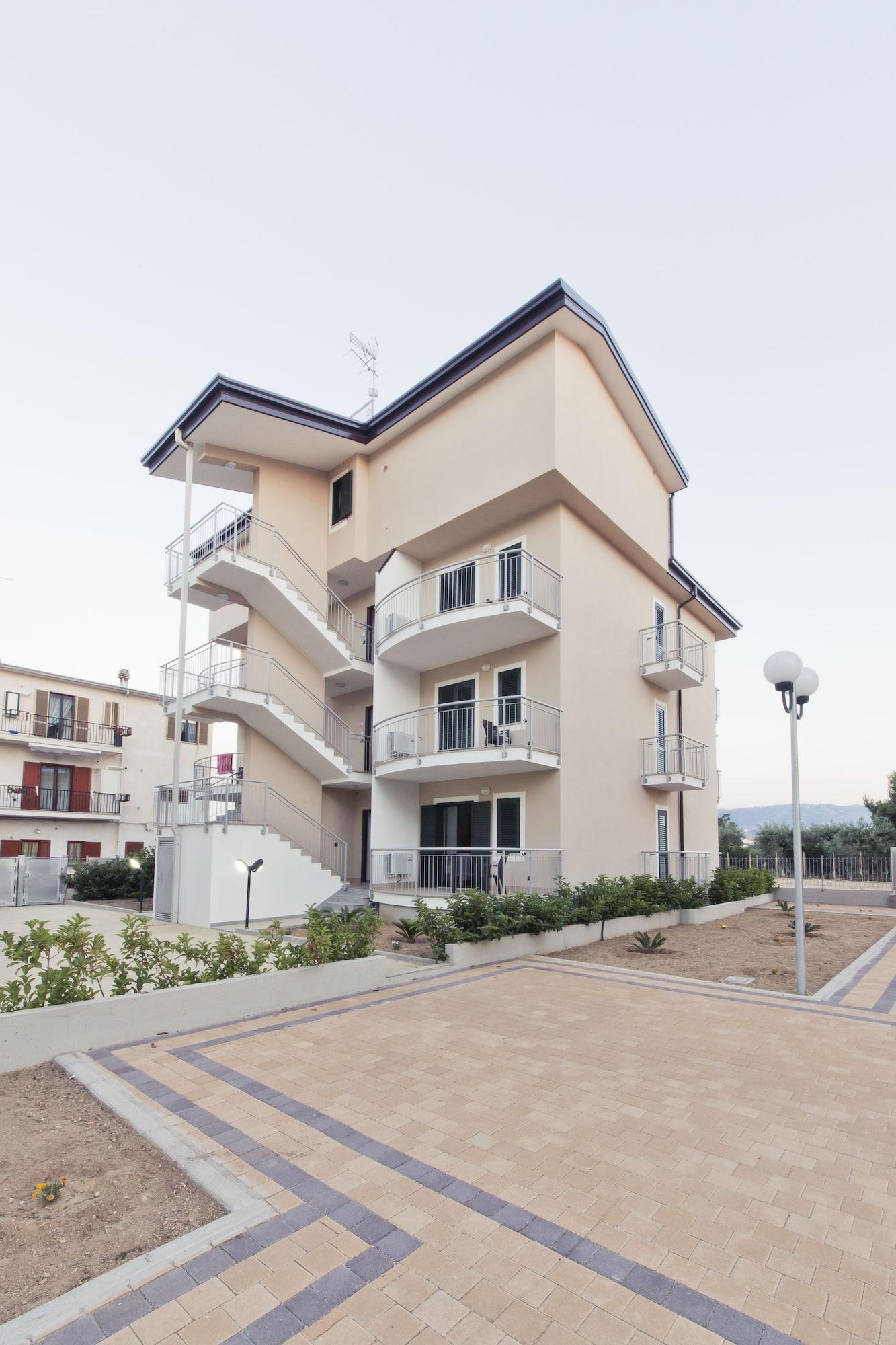 Vista Exterior Longomare Residence Vacanze