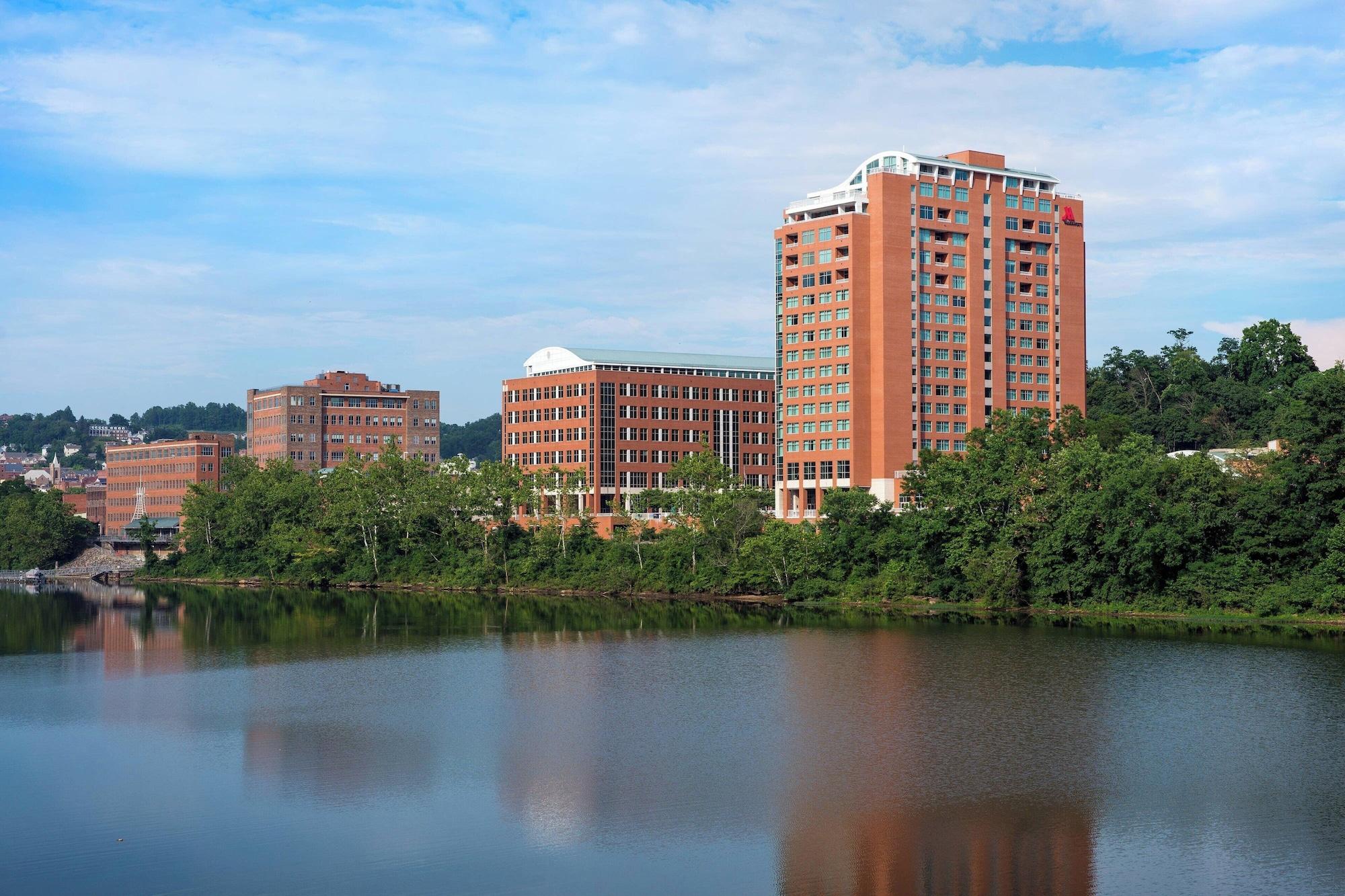 Vista Exterior Morgantown Marriott at Waterfront Place