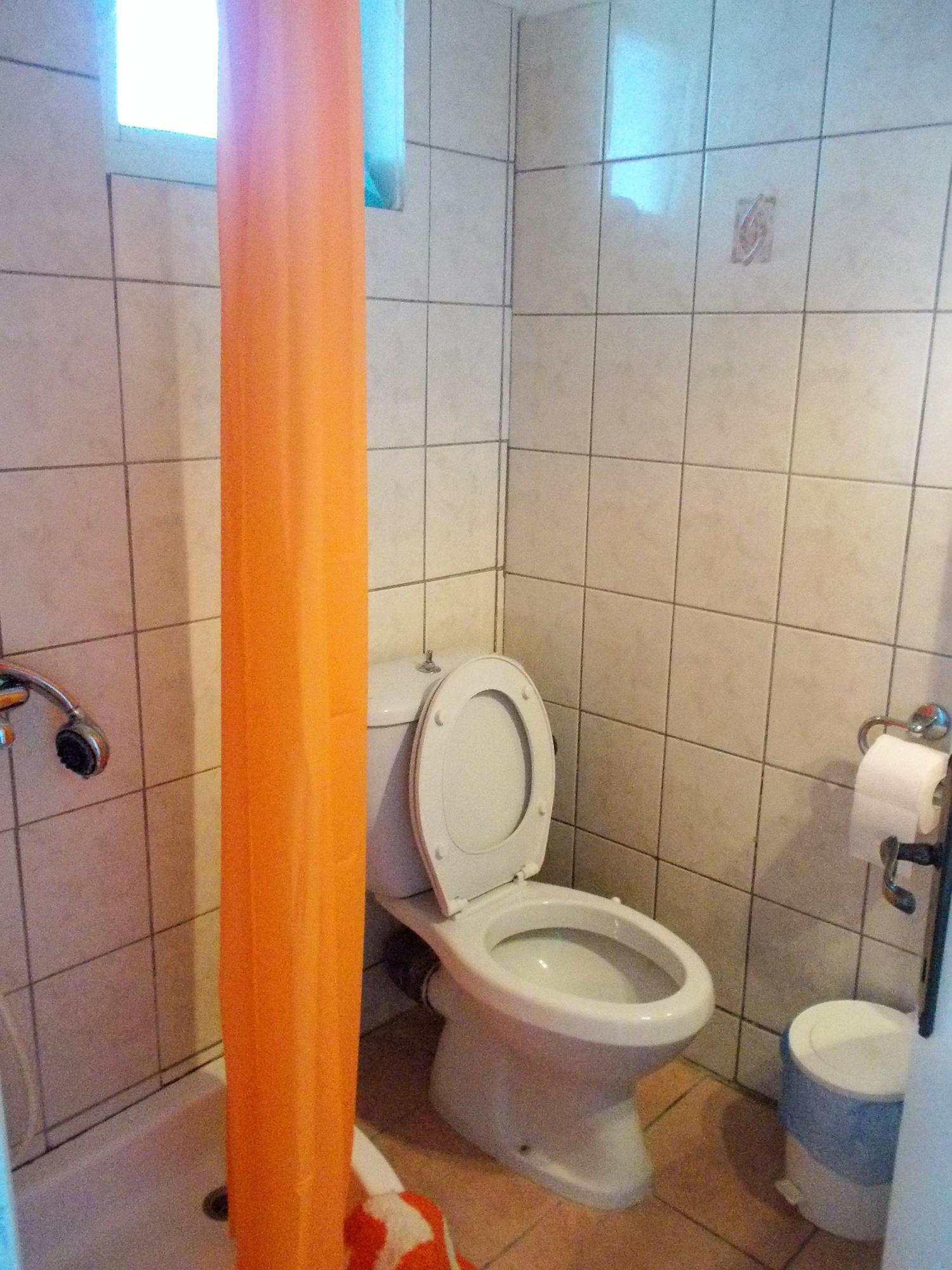 Equipamiento de Habitación The Village