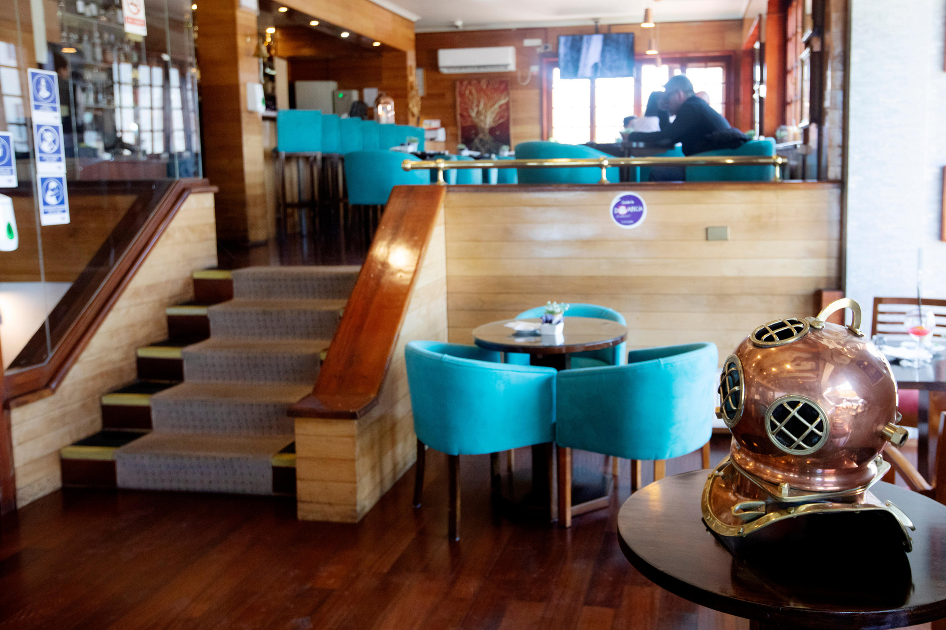 Bar/Salón Hotel Vicente Costanera