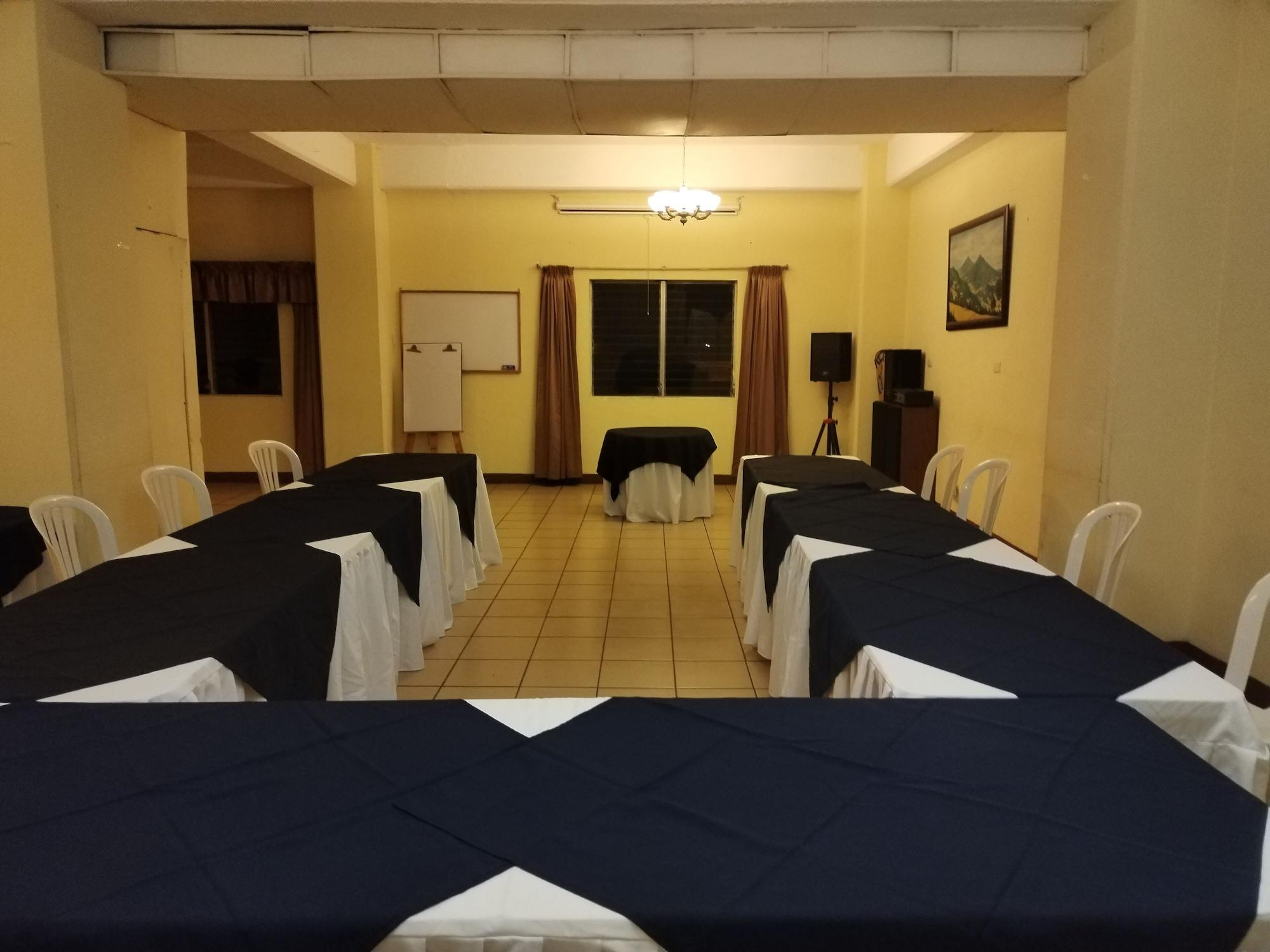 Salón de Baile Hotel Sevilla