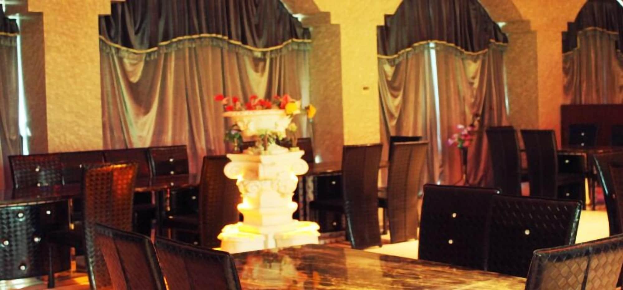 Restaurant Safari Hotel