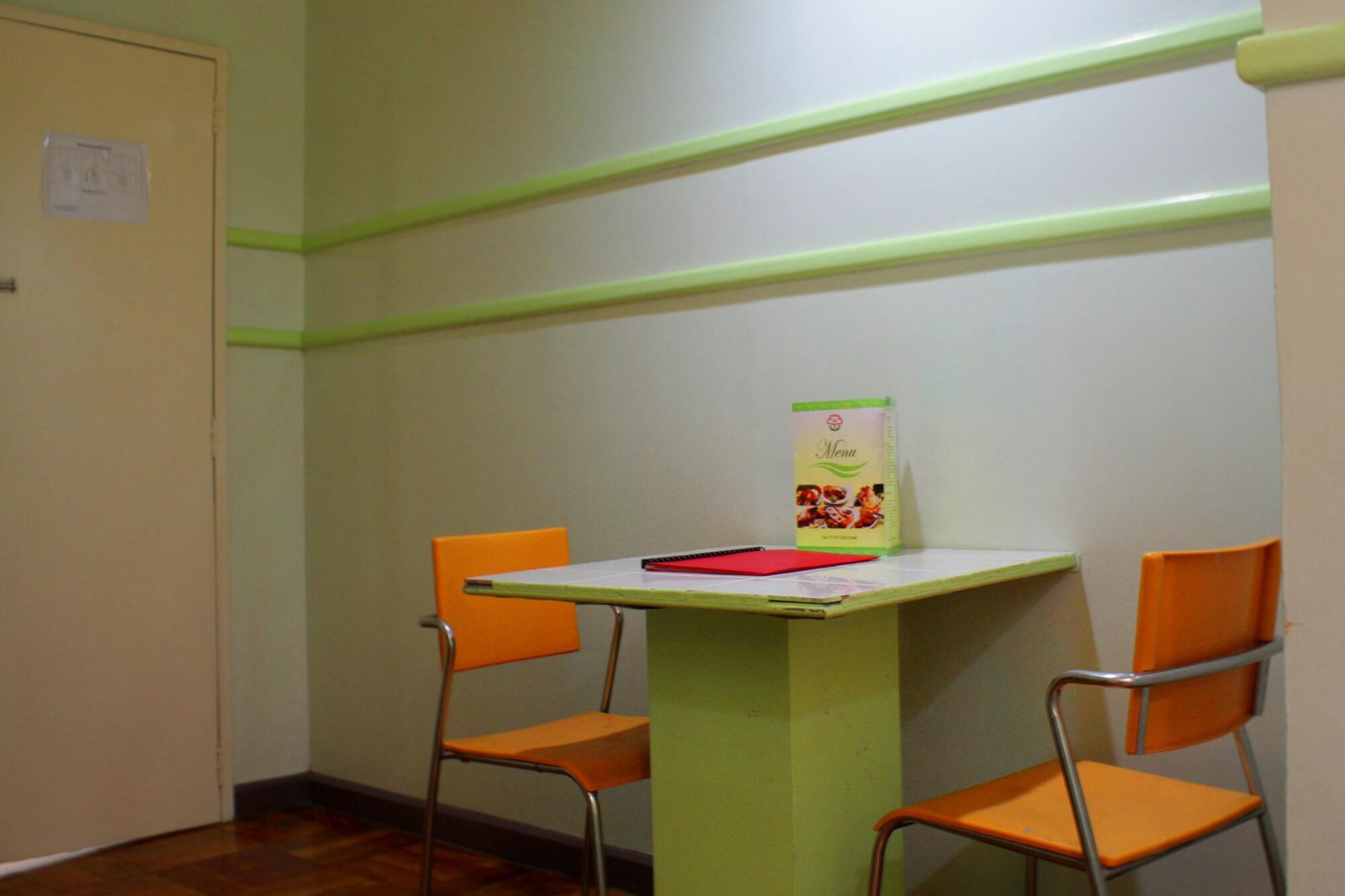 Set de Habitación Mahal Kita Drive Inn