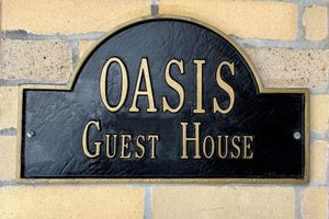 Alojamiento - Oasis Guest House