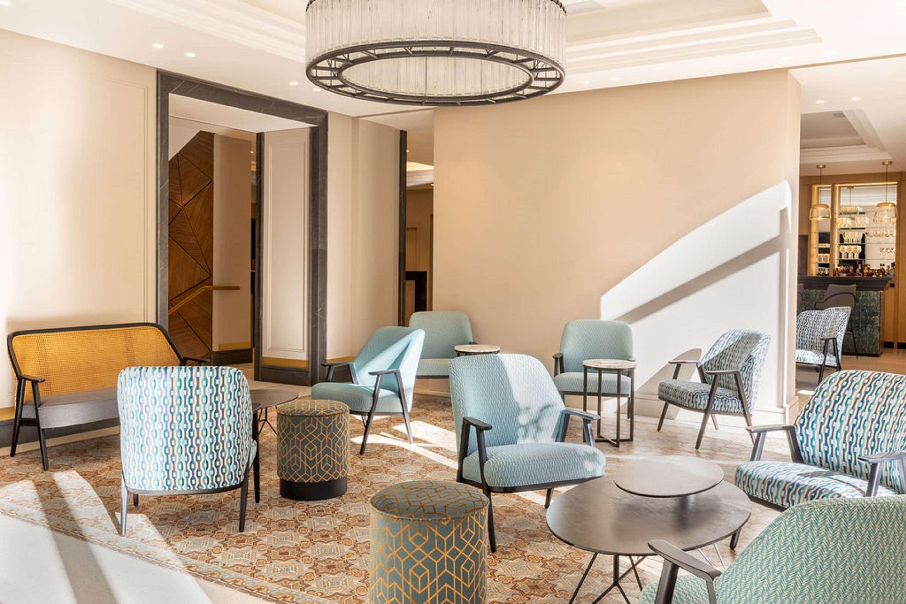 Vista Lobby Hôtel Apollinaire Nice