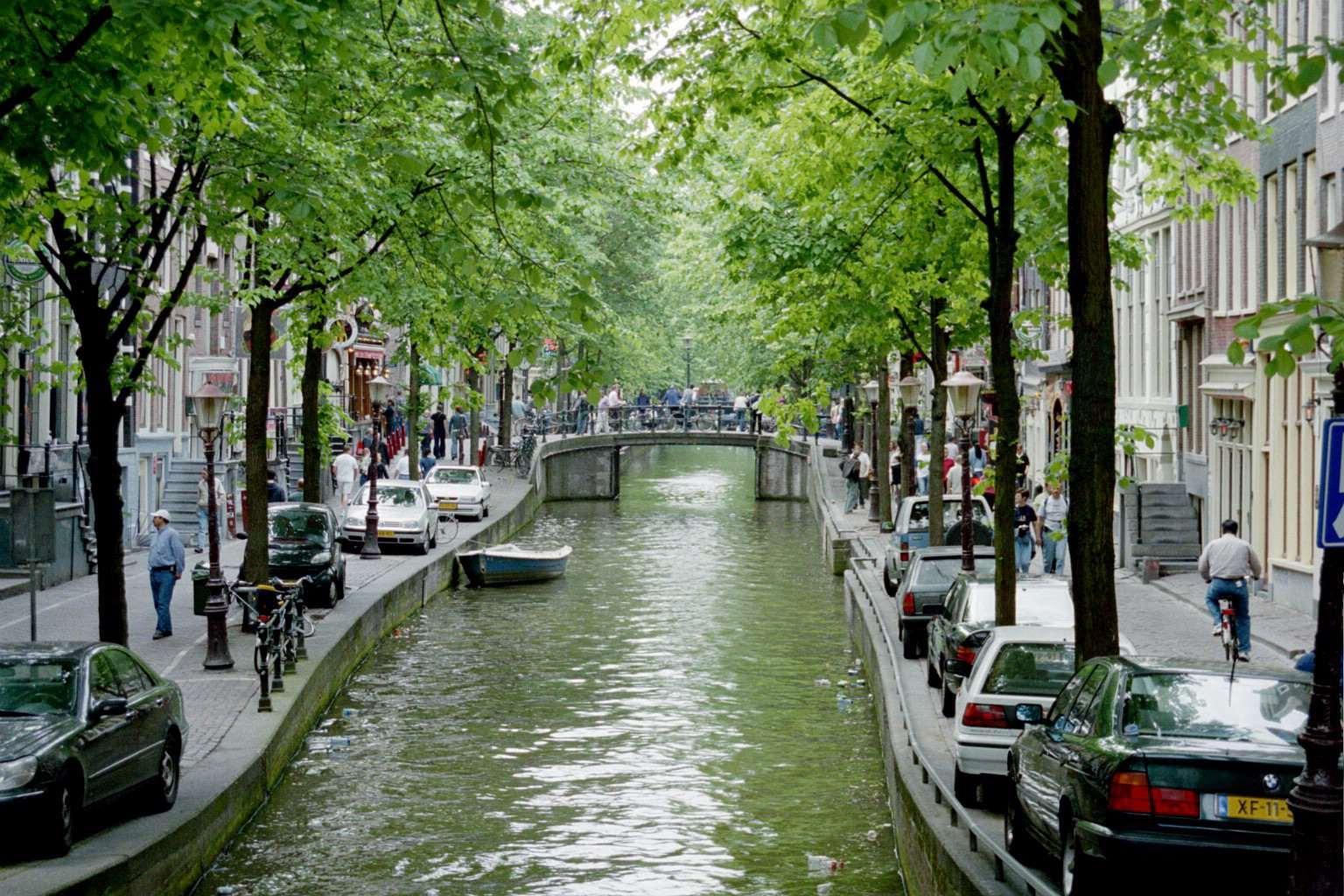 Vista Exterior NH Amsterdam Caransa