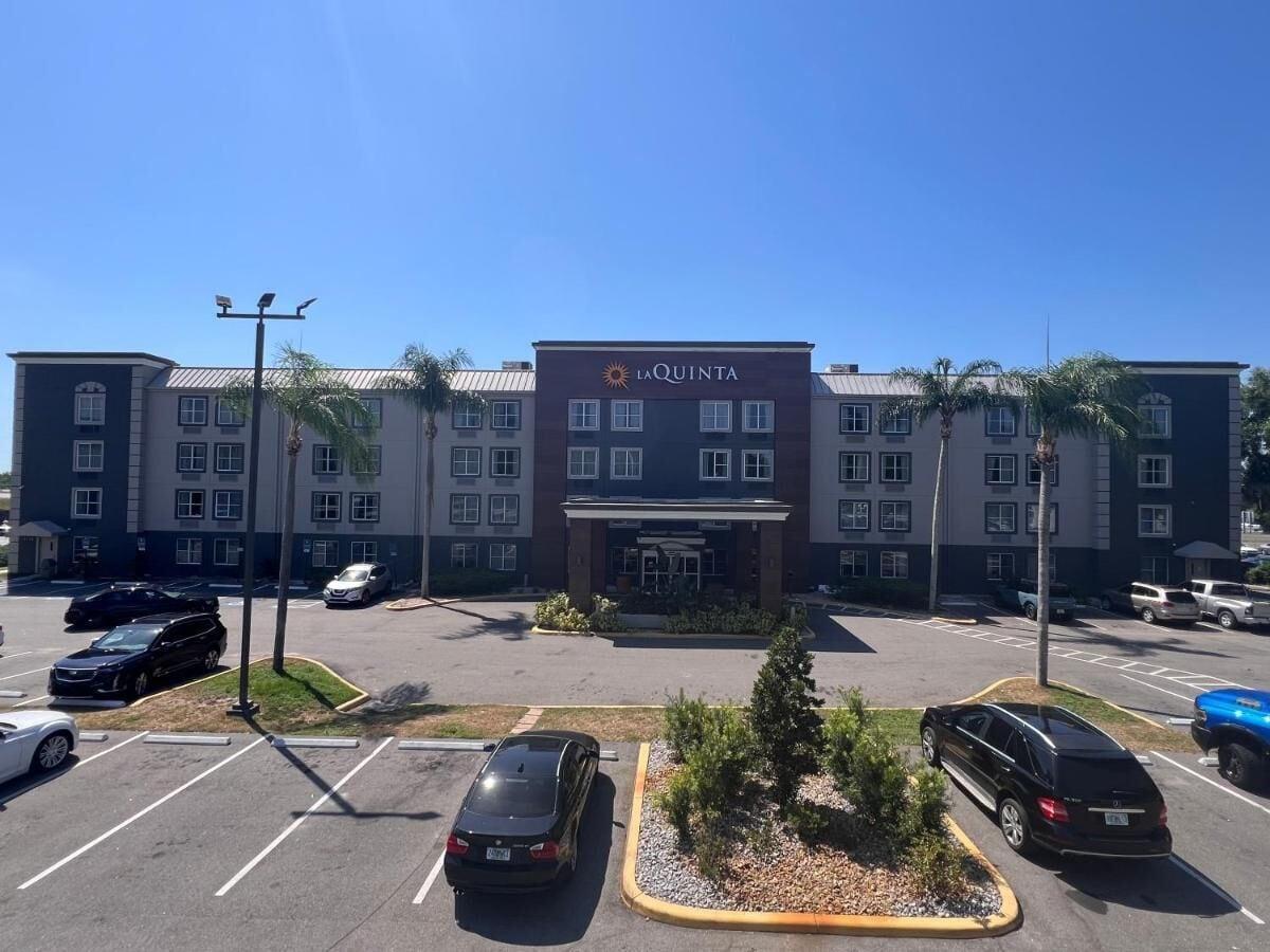 Vista Exterior La Quinta Inn & Suites by Wyndham Lakeland East