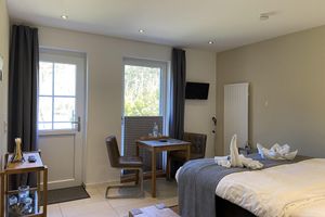 Alquiler Vacacional - Apartment near Berlin & Potsdam with kitchen, shower/WC and terrace