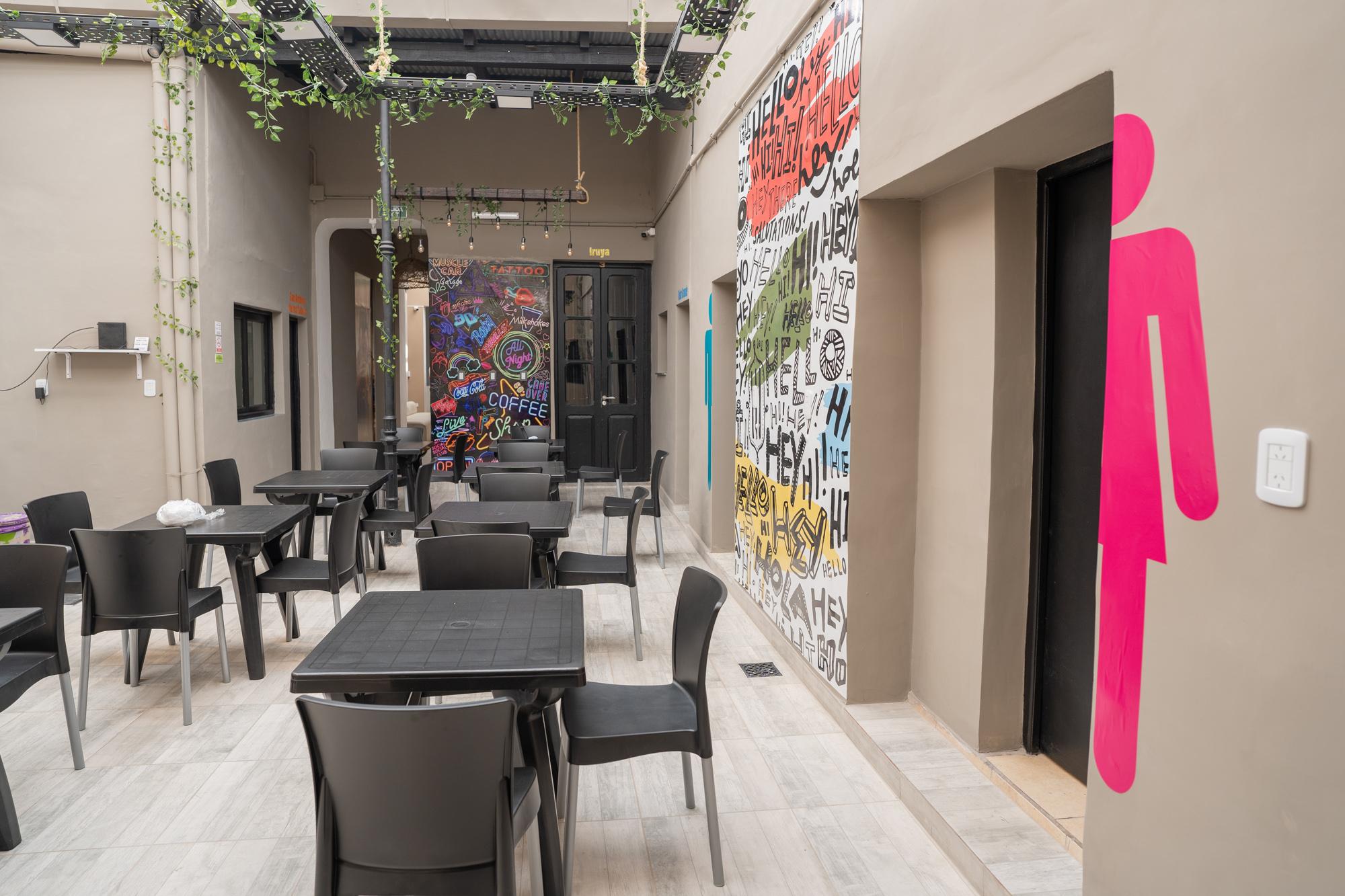 Bar/Salón Hostel Marilian