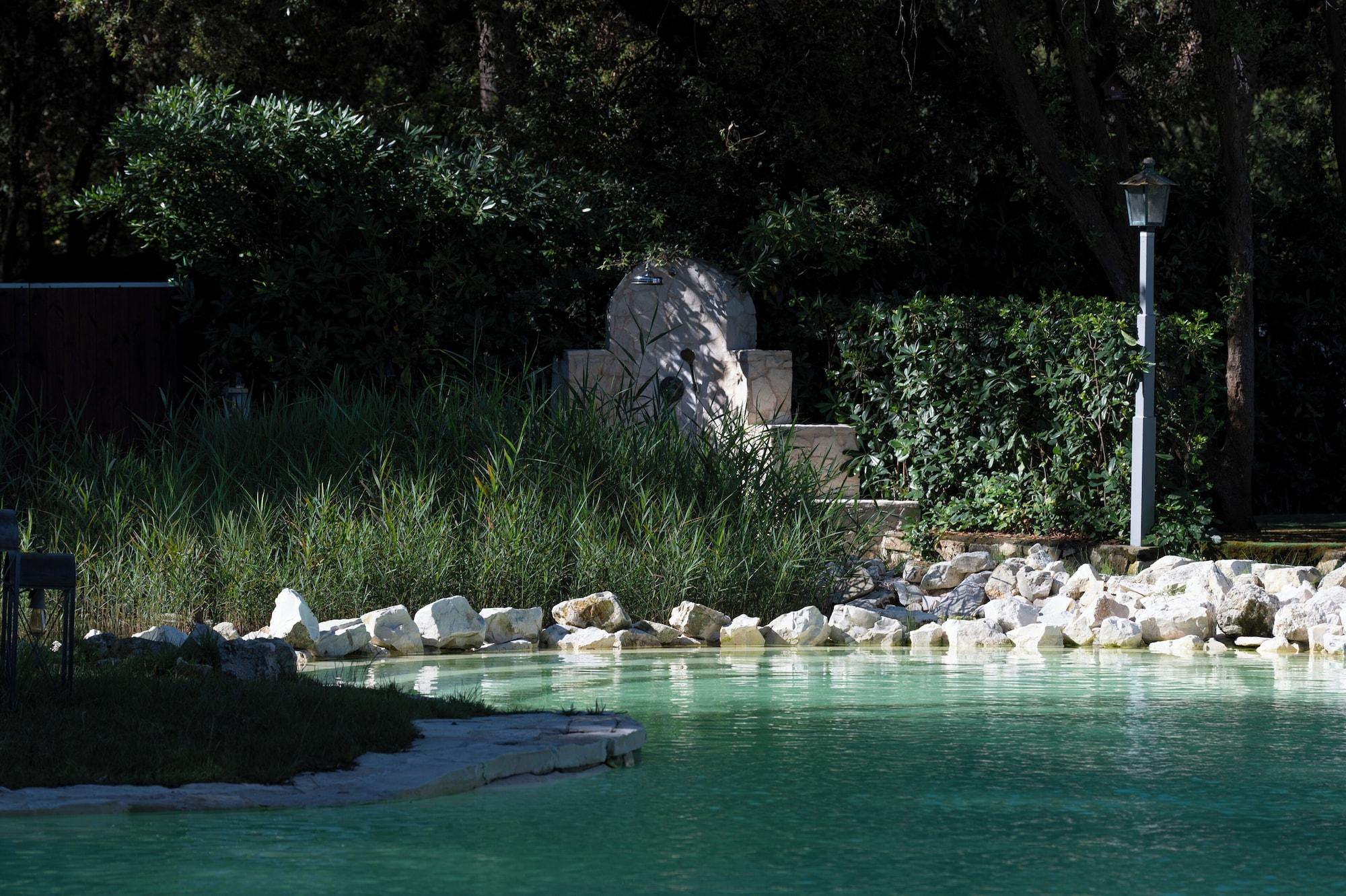 Vista Piscina Fortino Napoleonico