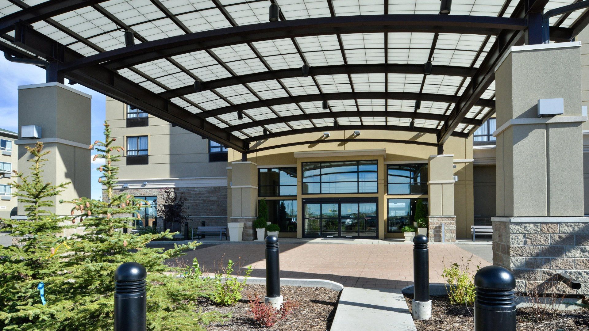 Vista Exterior Holiday Inn Hotel & Suites Edmonton Airport & Conference Ctr by IHG