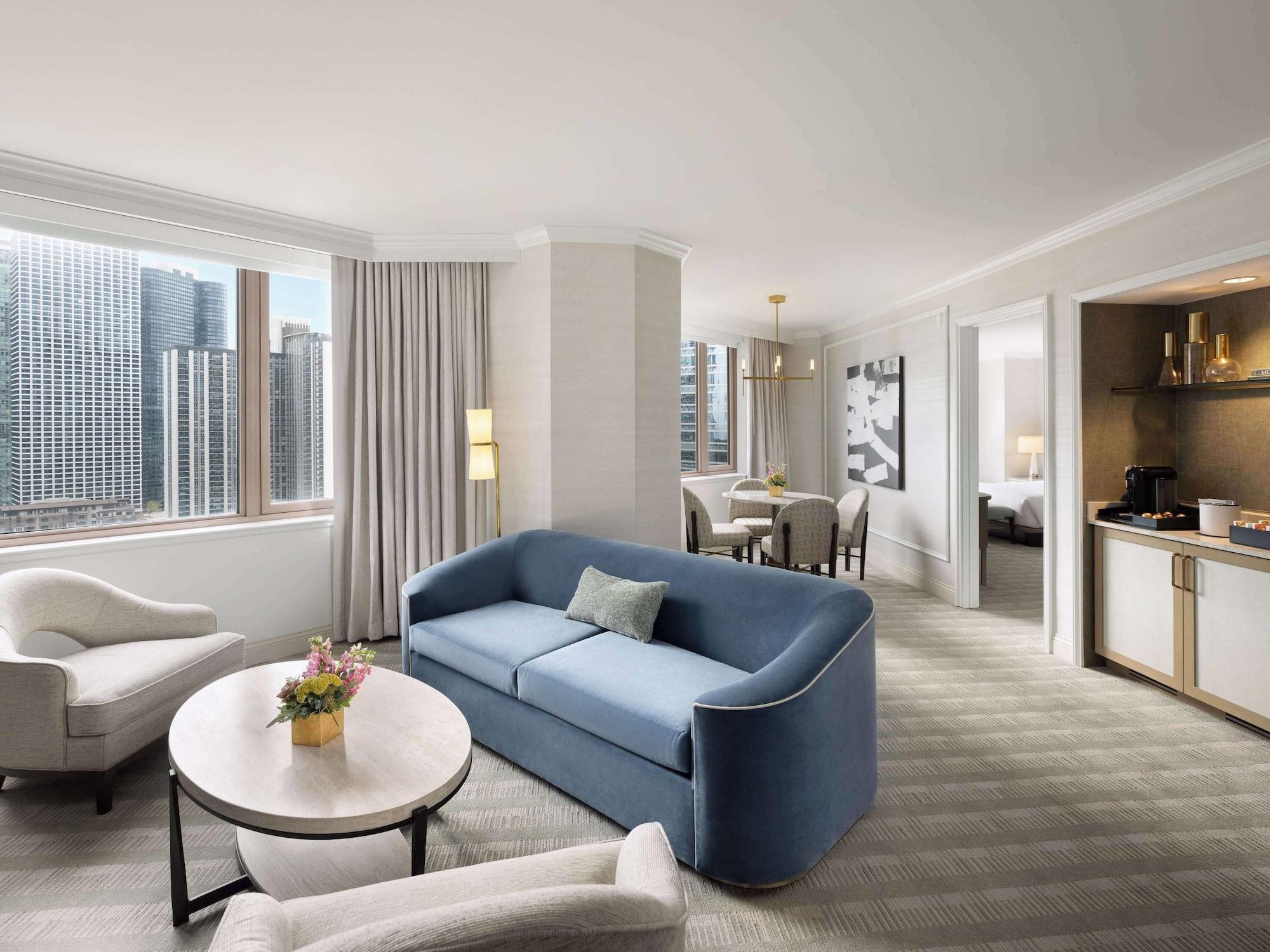 Vista da fachada Fairmont Chicago at Millennium Park Gold Experience