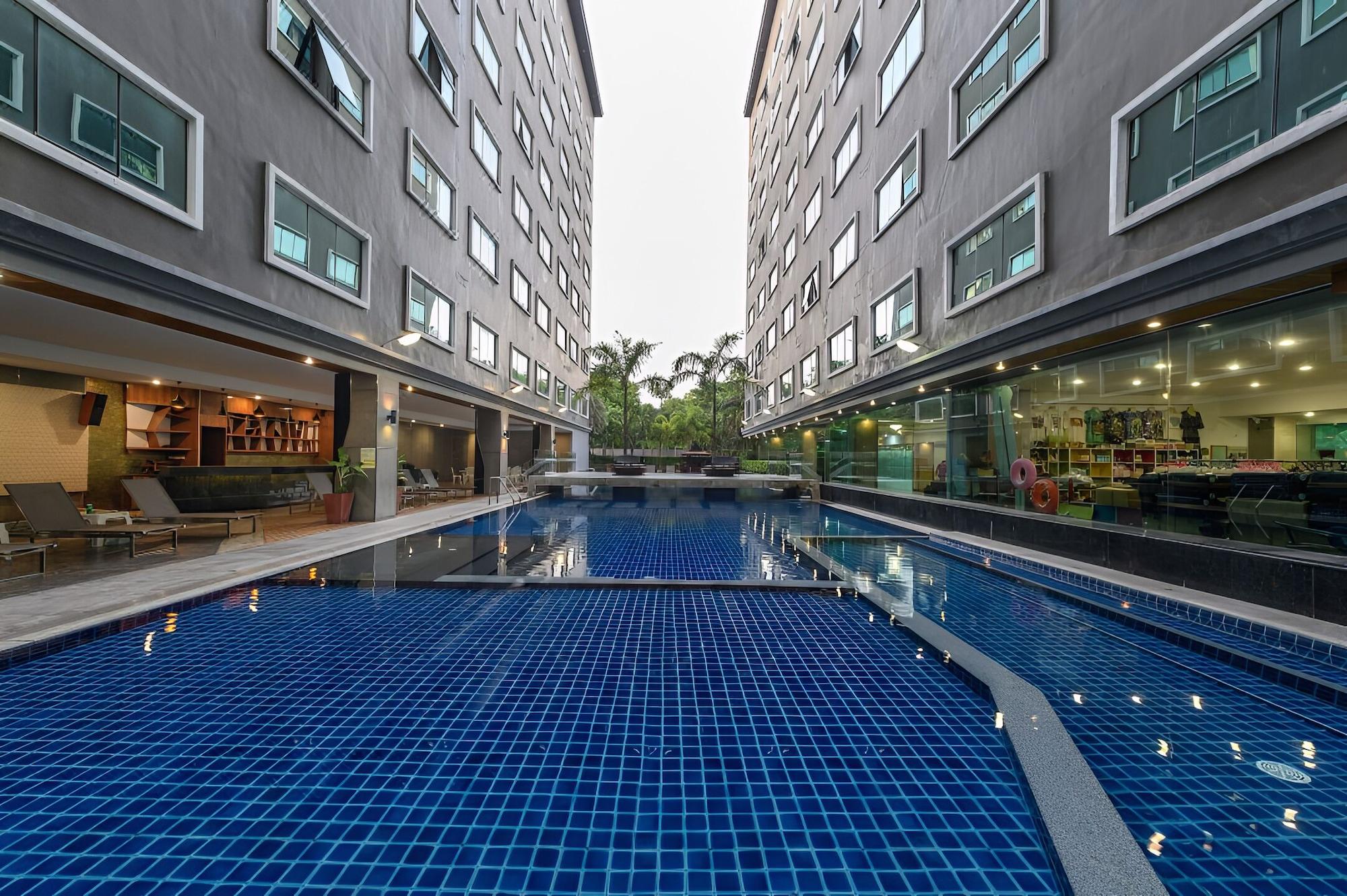 Vista Piscina Sunday Grand Jomtien Pattaya