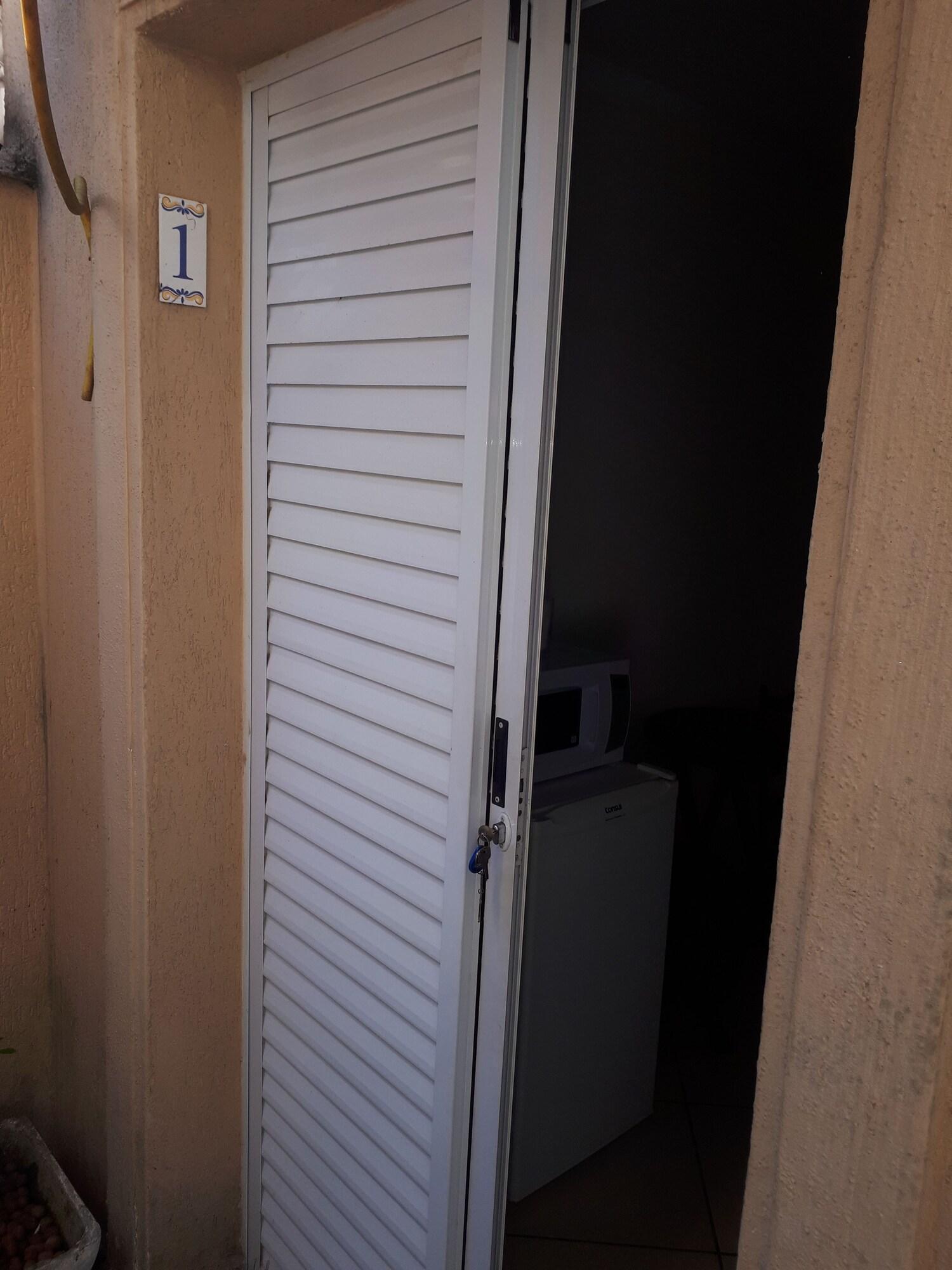 Habitación Pippo suítes - 110m da praia