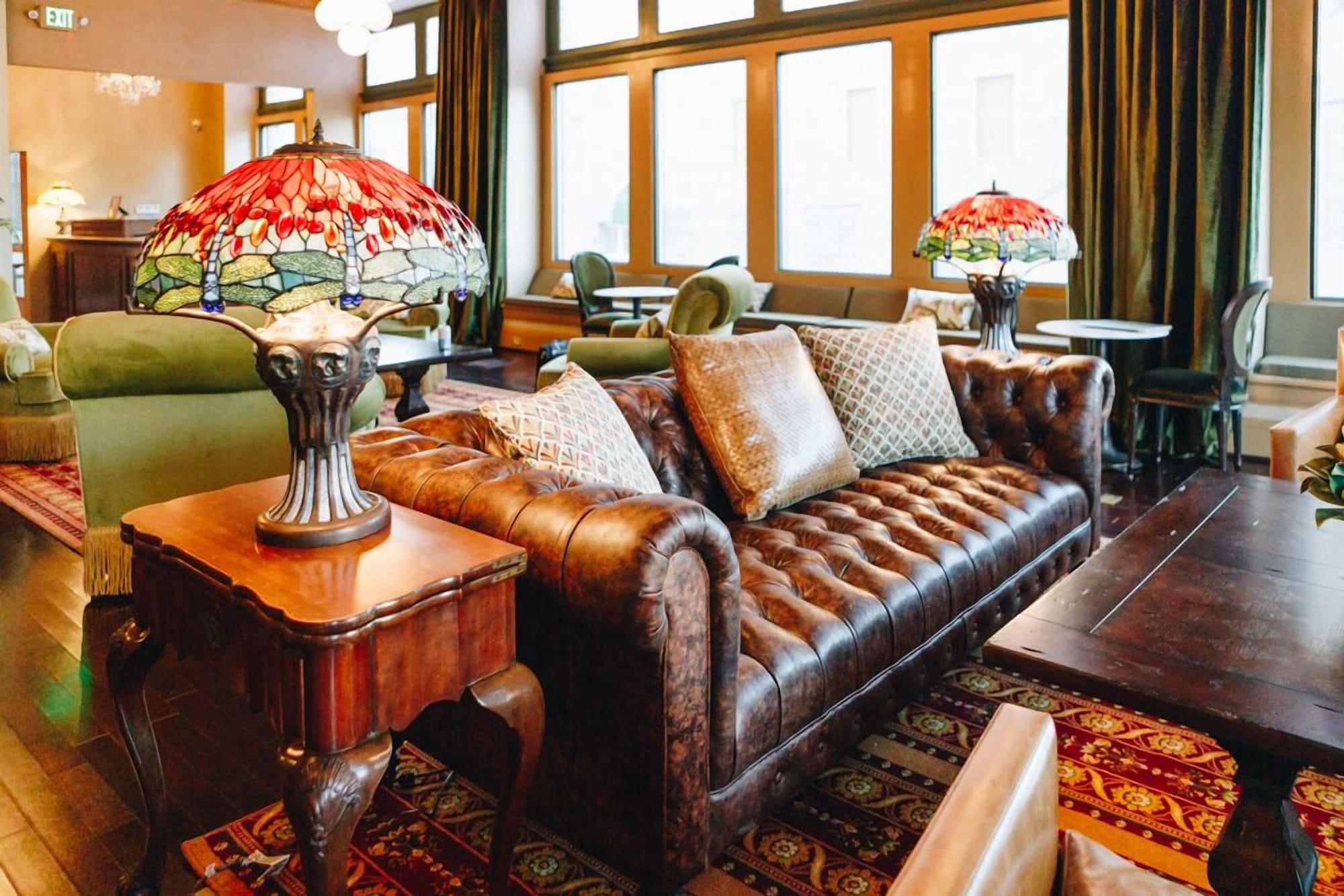 Vista Lobby Belvada Hotel