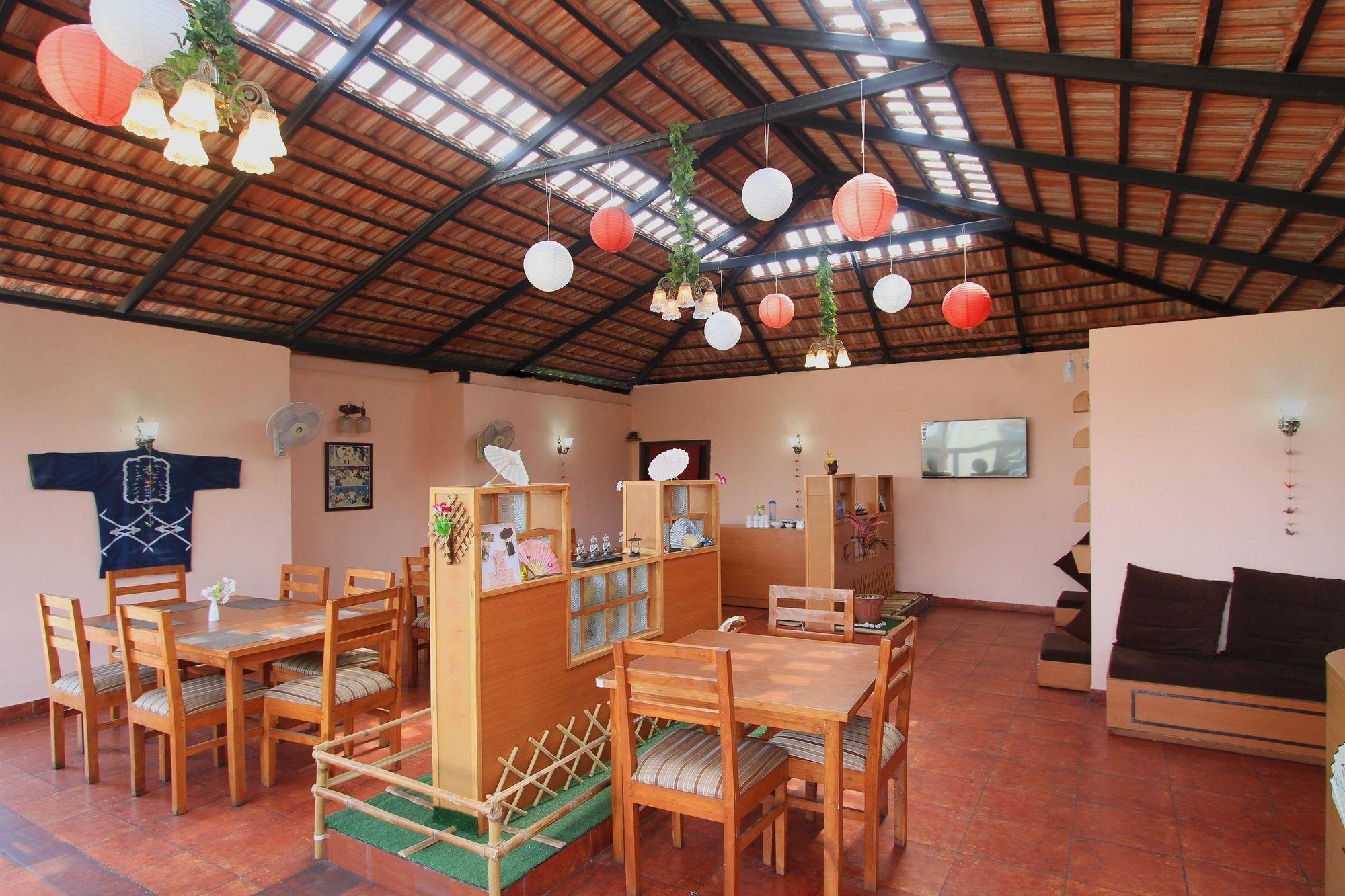 Restaurant OYO 10346 The Himalayan Inn