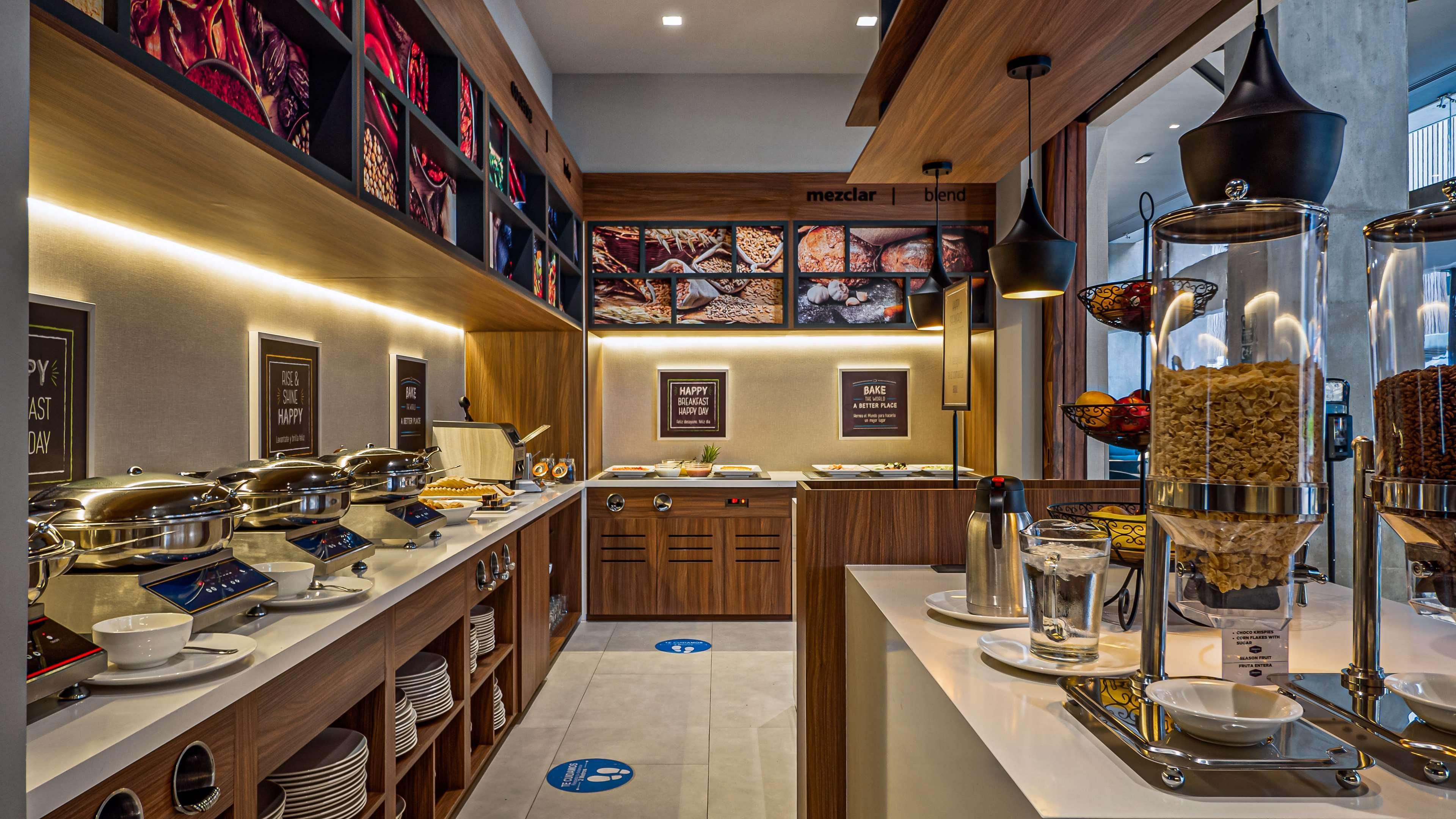 Restaurant Hampton Inn By Hilton Nuevo Vallarta