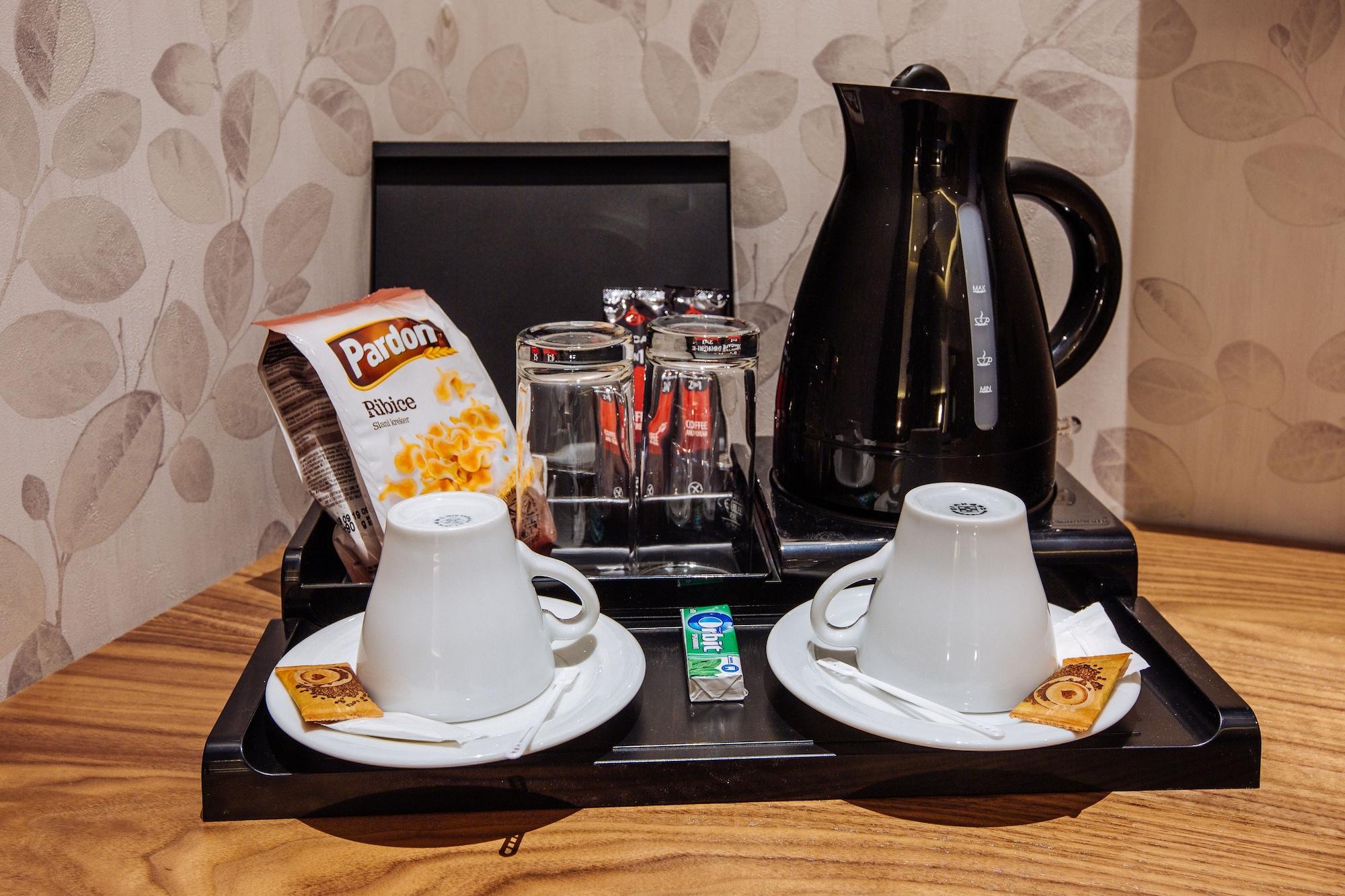 Bar/Salón Maison Royale