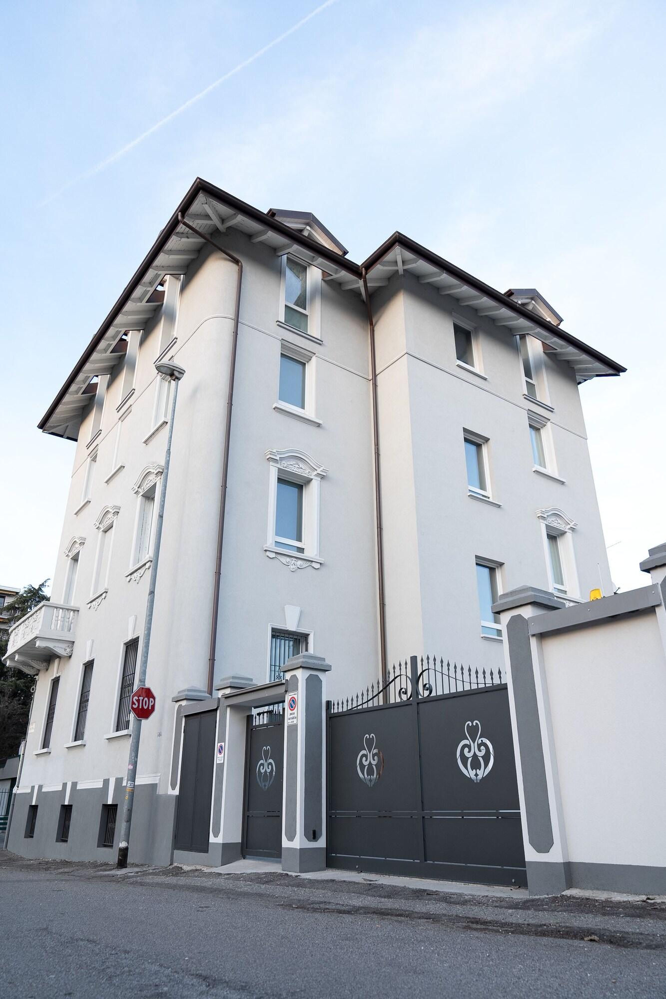 Varios Villa Tosati
