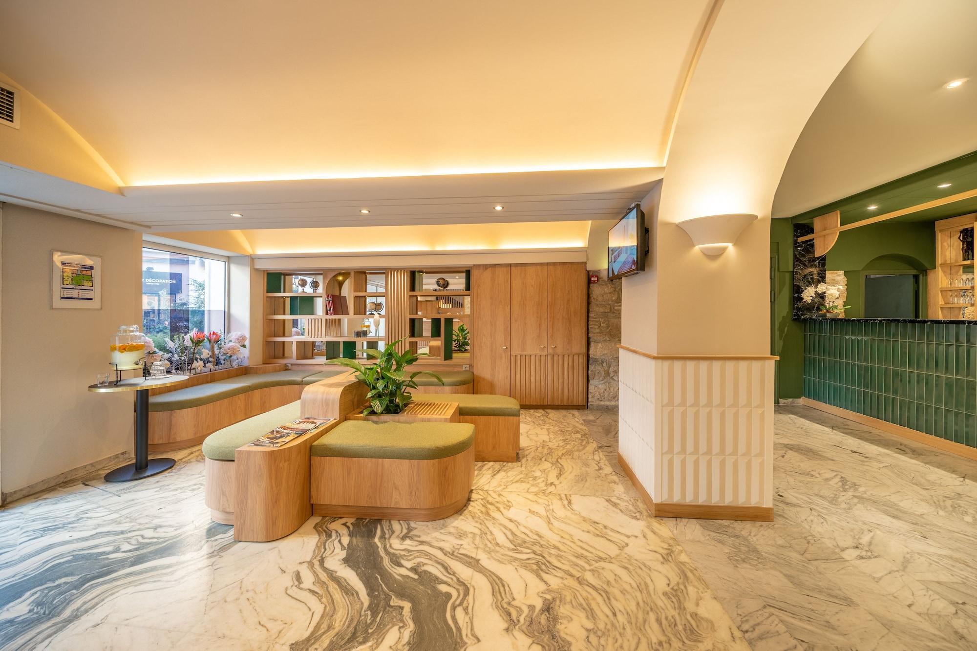 Varios Hotel Boreal