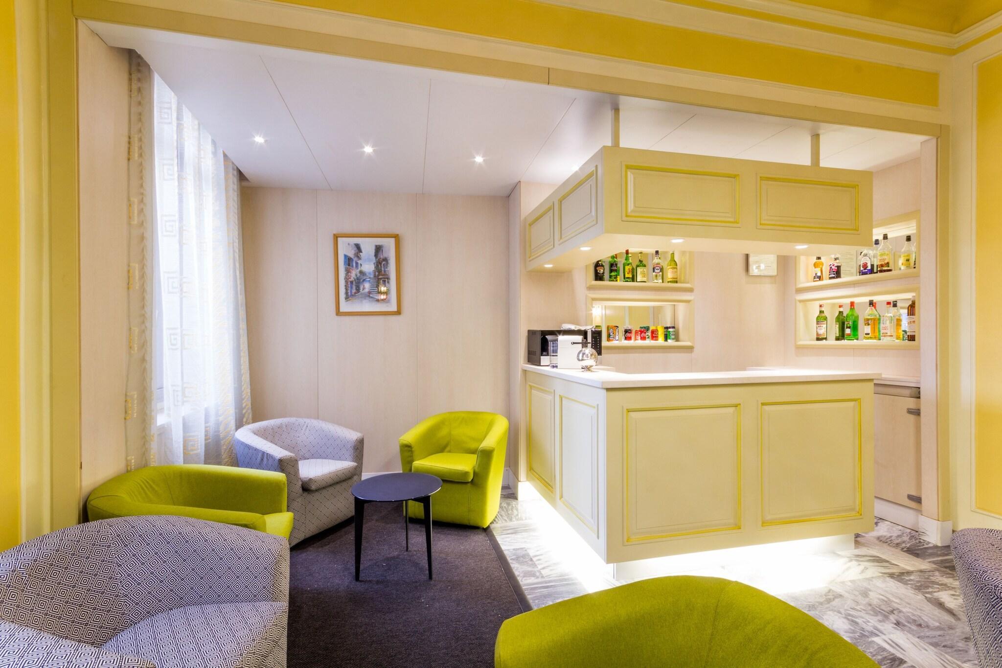 Bar/Salón Hotel Busby