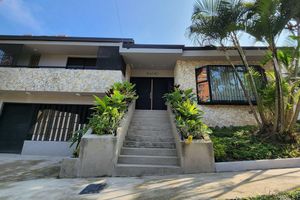 Arriendo temporal - Las Lomas Luxury House2