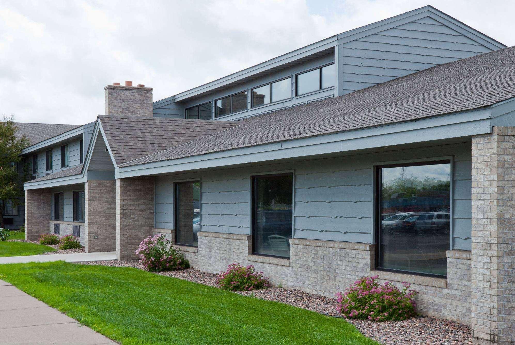Vista Exterior AmericInn by Wyndham Rice Lake