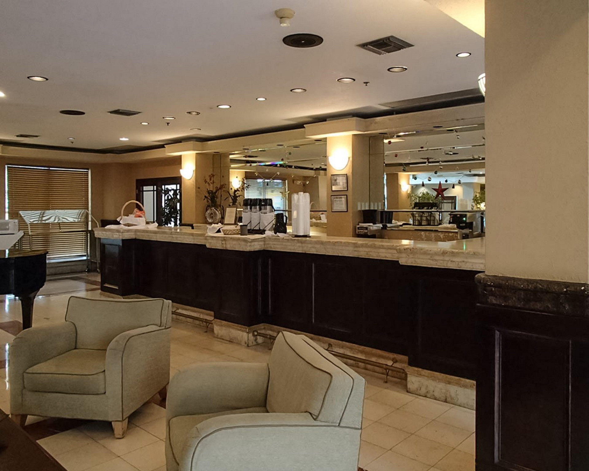 Vista Lobby Rodeway Inn South Miami Coral Gables