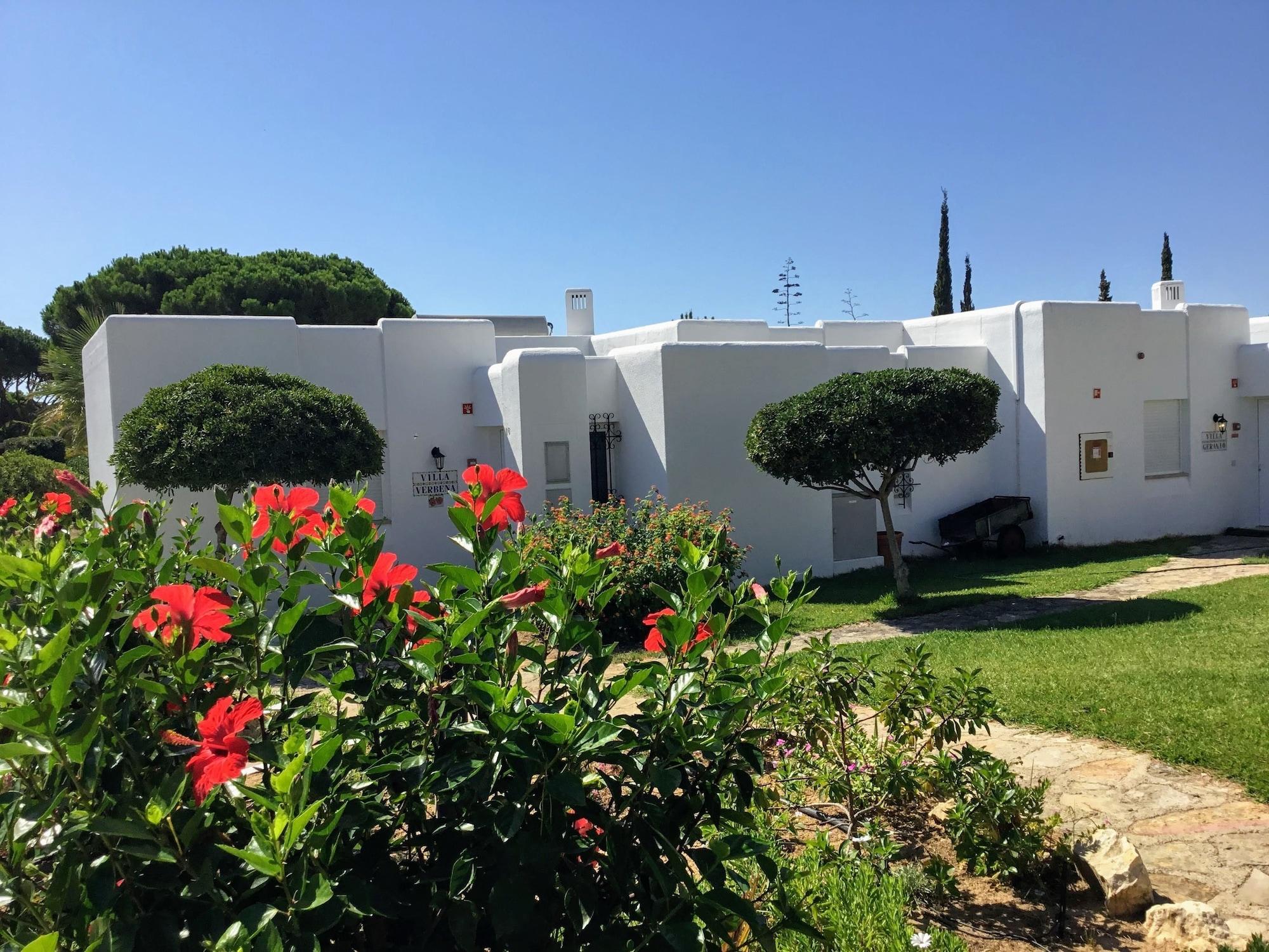 Vista Exterior Prado Villas